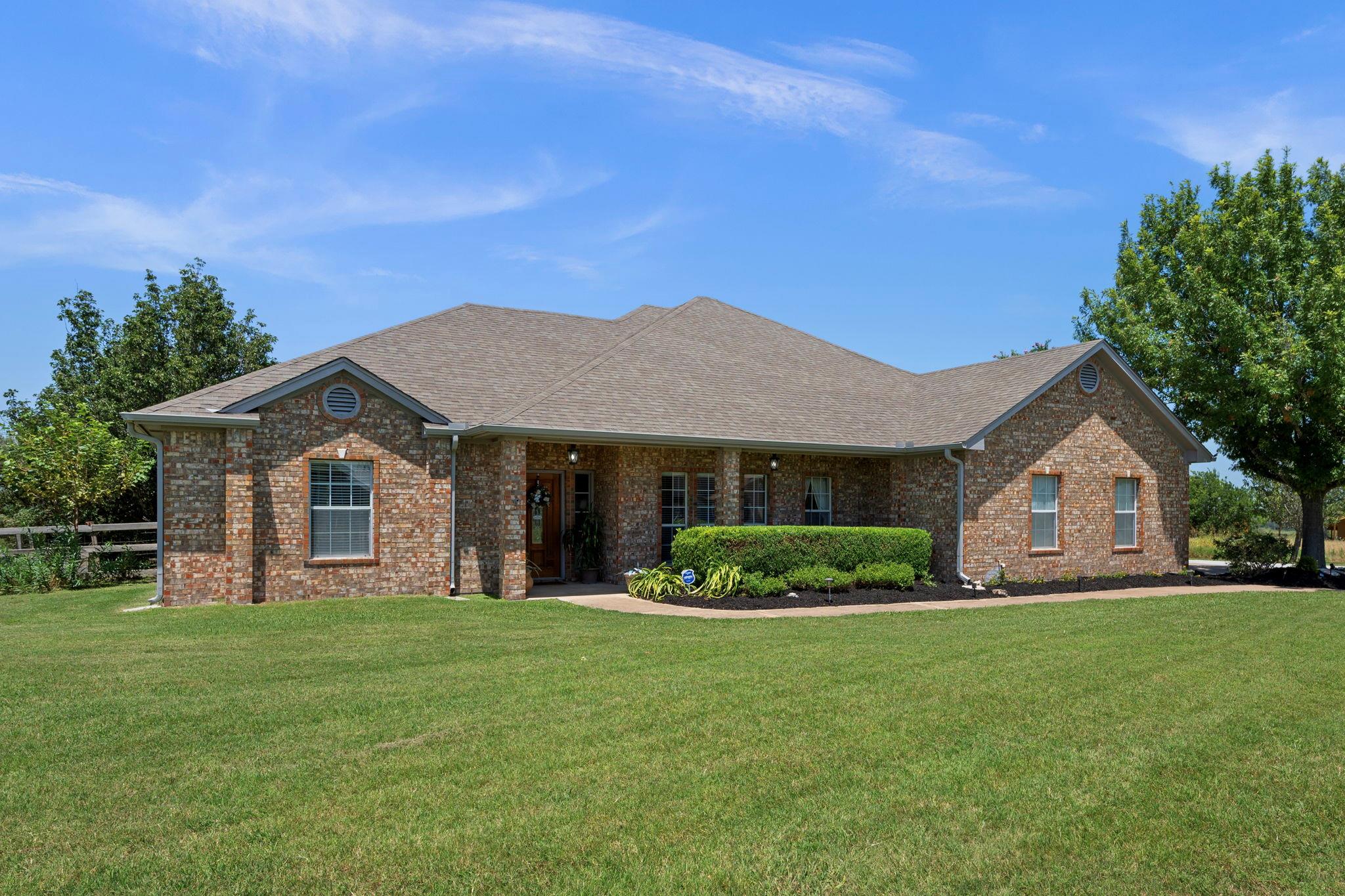 2nd image of 133 Sentry Pt, Hutto, TX 78634 | MLS# 2795108