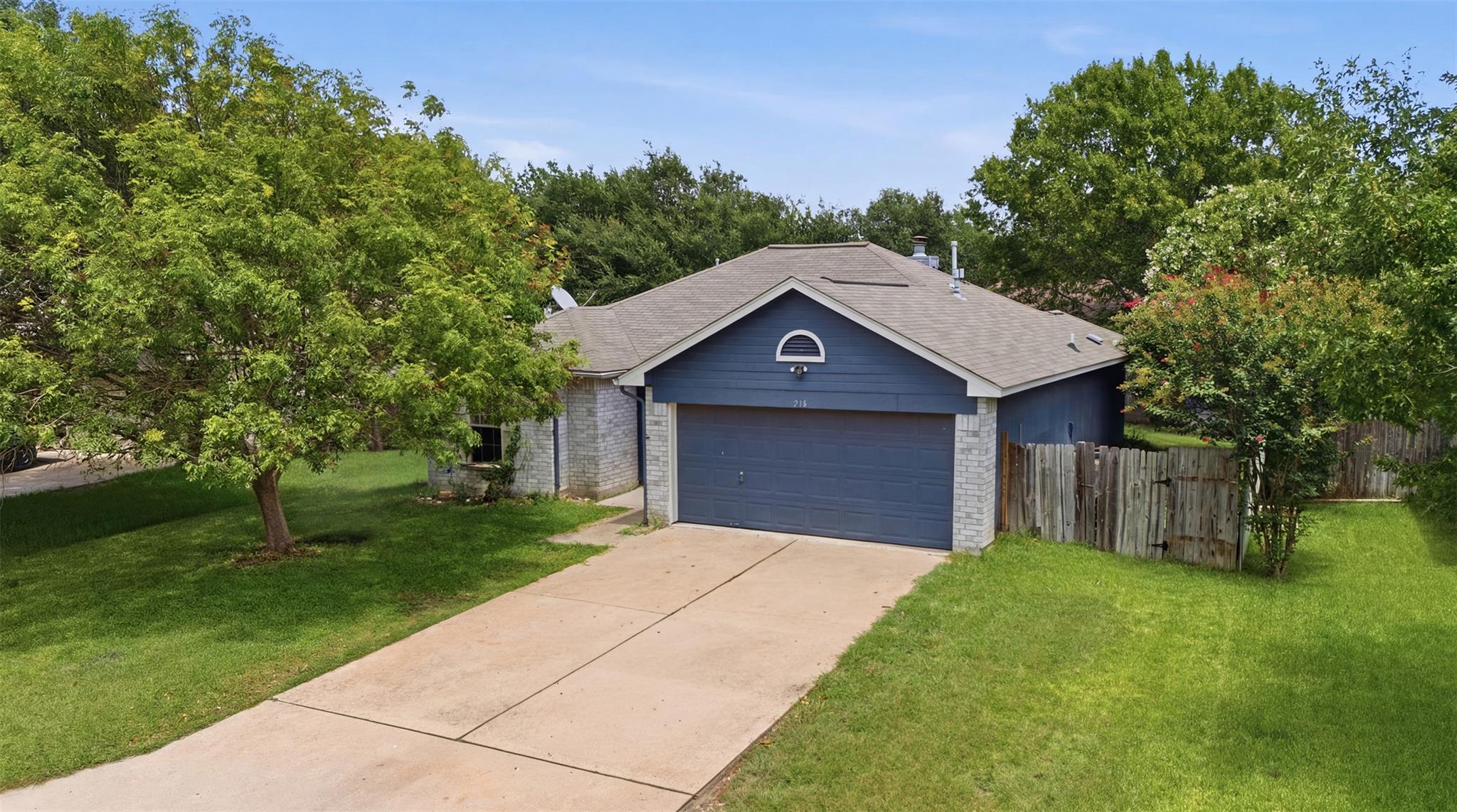 3rd image of 218 Juniper St, Georgetown, TX 78626 | MLS# 3058916