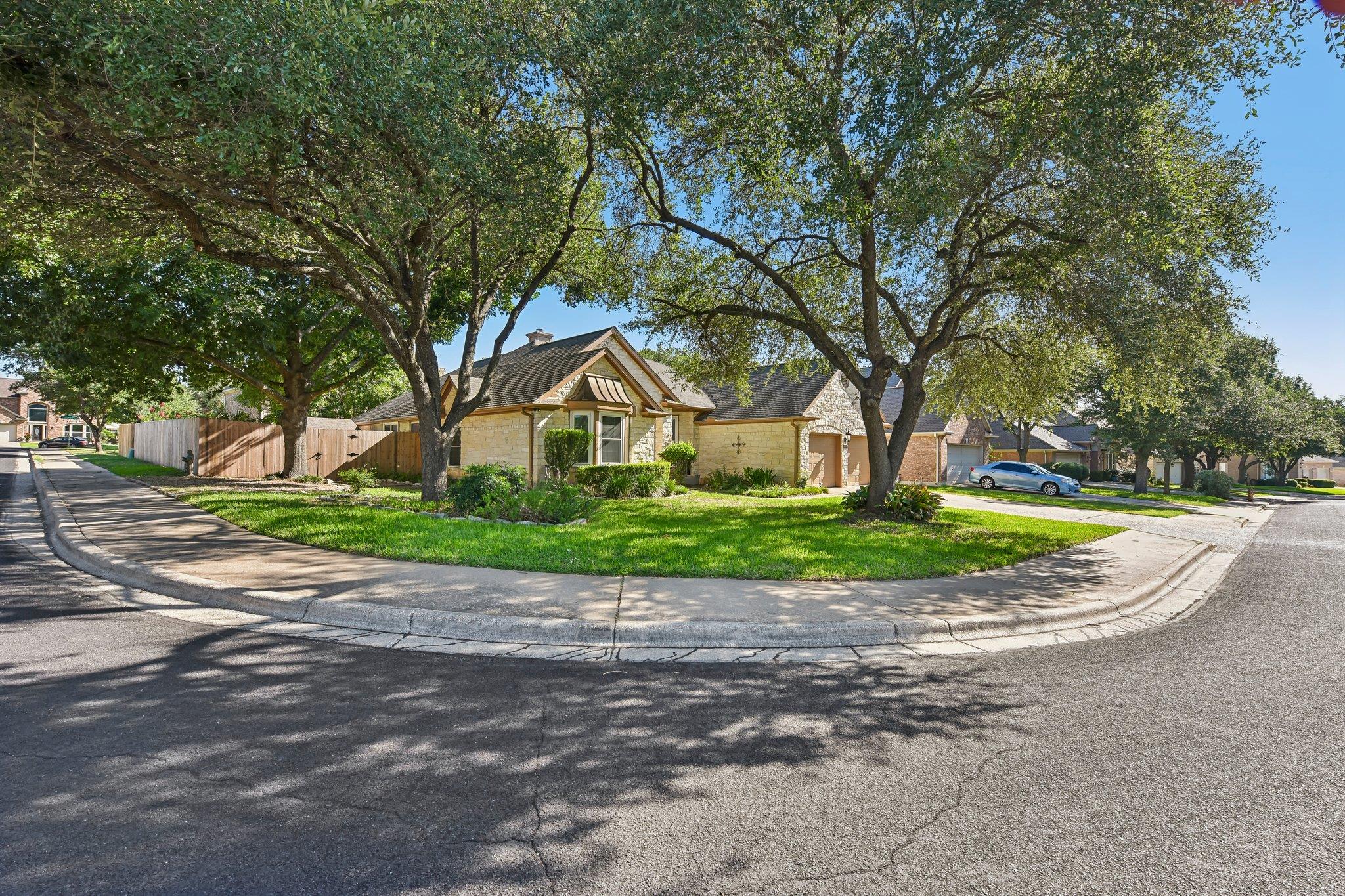2nd image of 10020 Majorca Dr, Austin, TX 78717 | MLS# 2301963
