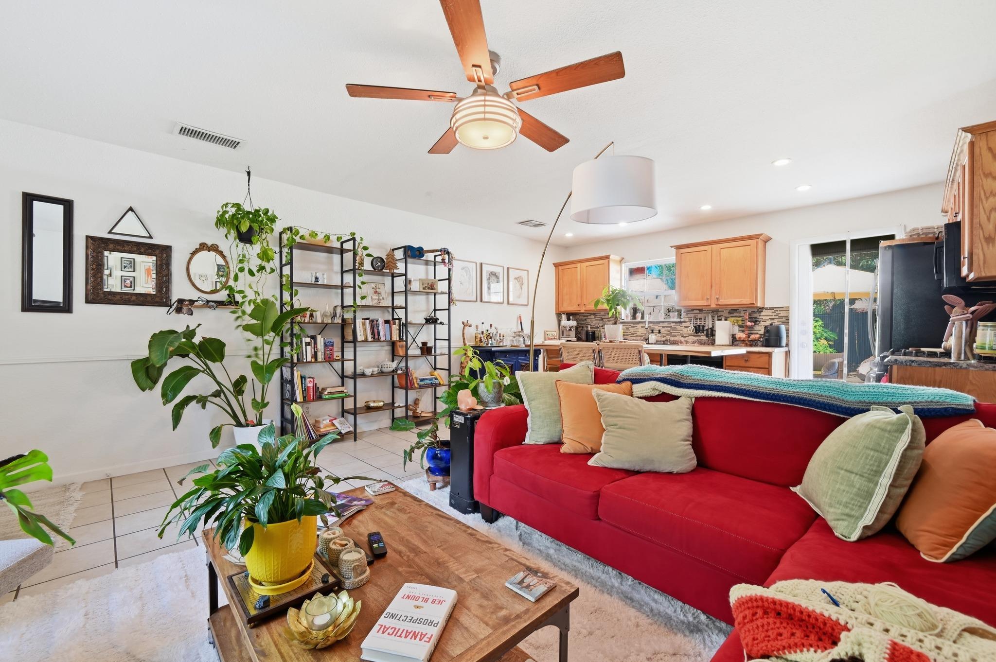 5th image of 4910 Suburban Dr, Austin, TX 78745 | MLS# 4012786
