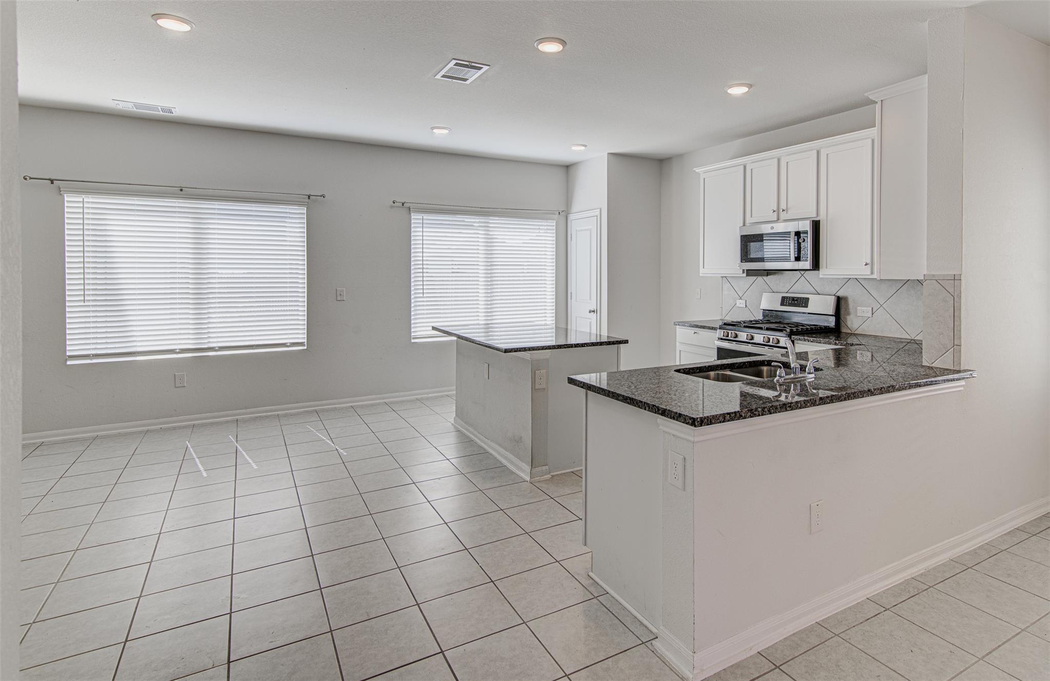 4th image of 204 Oldbridge Dr, Hutto, TX 78634 | MLS# 5040476