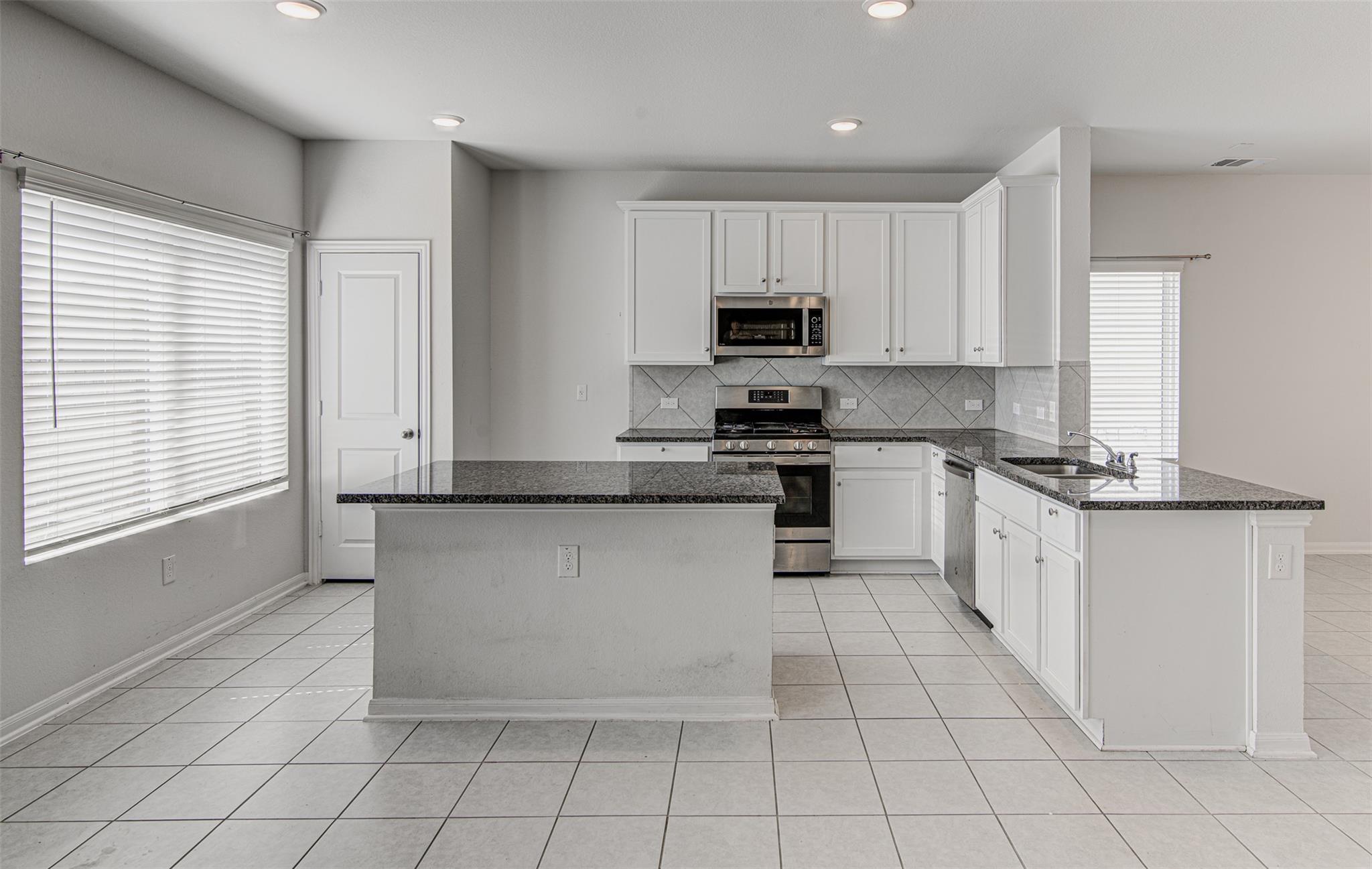 5th image of 204 Oldbridge Dr, Hutto, TX 78634 | MLS# 5040476