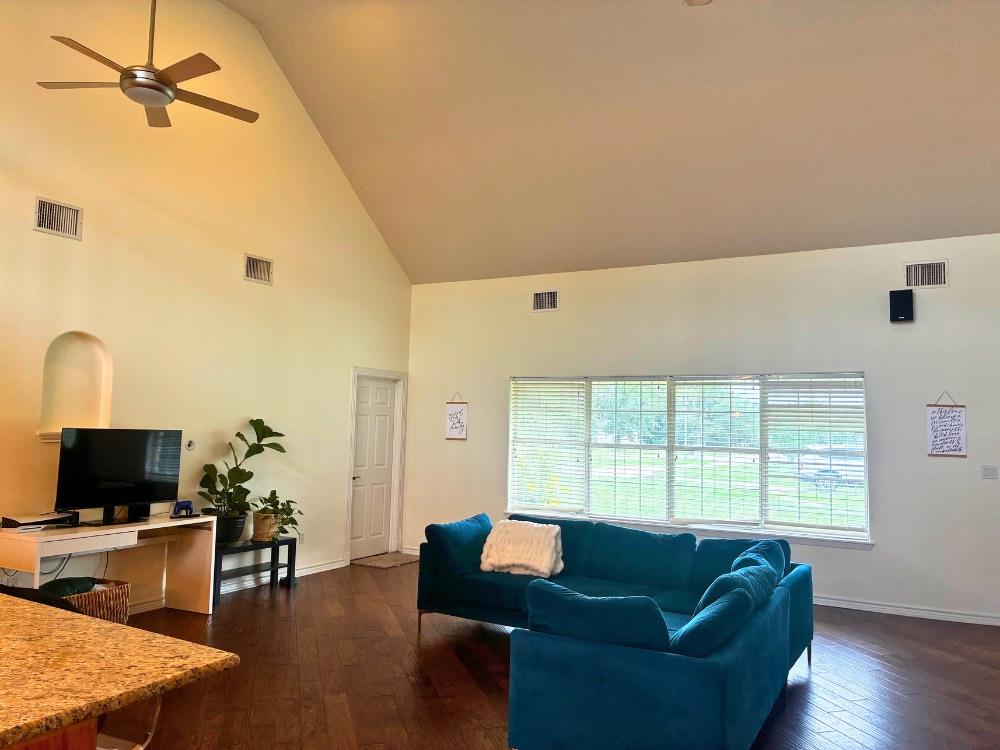 3rd image of 137 Wamel Wy, Cedar Creek, TX 78612 | MLS# 8107151