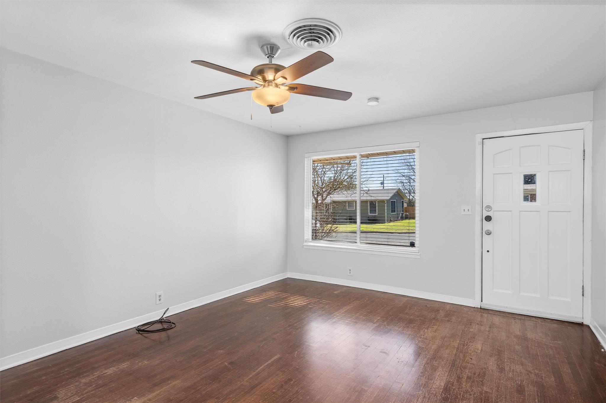 2nd image of 4900 Eastdale Dr, Austin, TX 78723 | MLS# 7720339