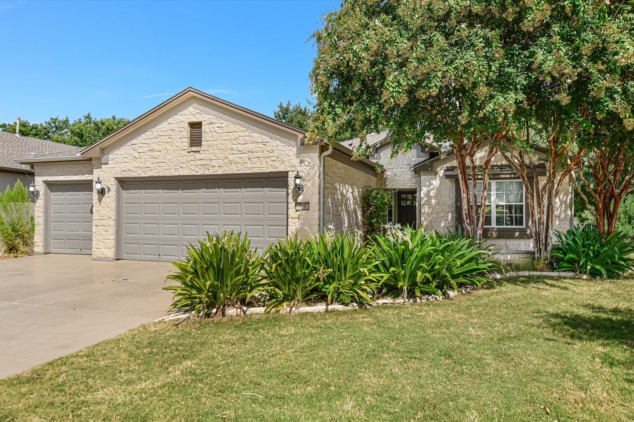 image of 516 Independence Creek Ln, Georgetown, TX 78633 | MLS# 7416229
