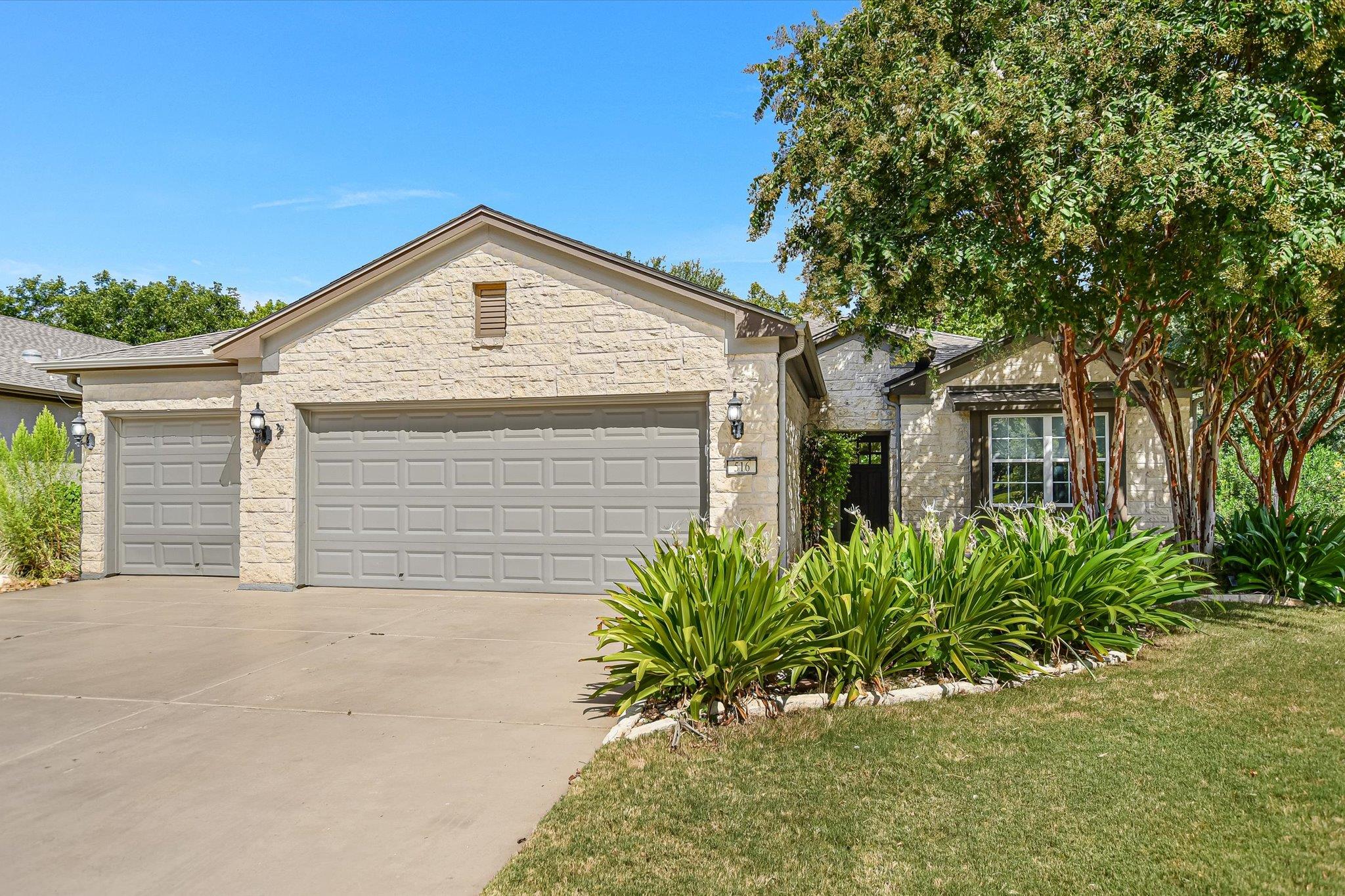 image of 516 Independence Creek Ln, Georgetown, TX 78633 | MLS# 7416229