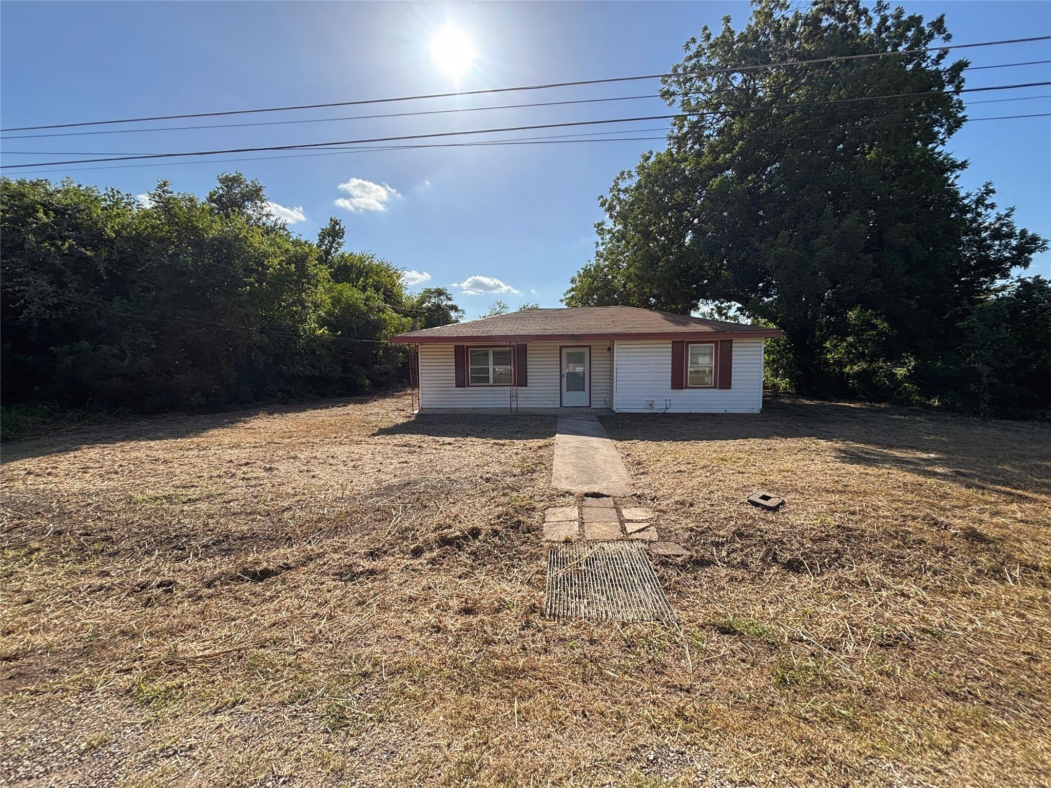 26th image of 321 N Front St, Holland, TX 76534 | MLS# 5547880