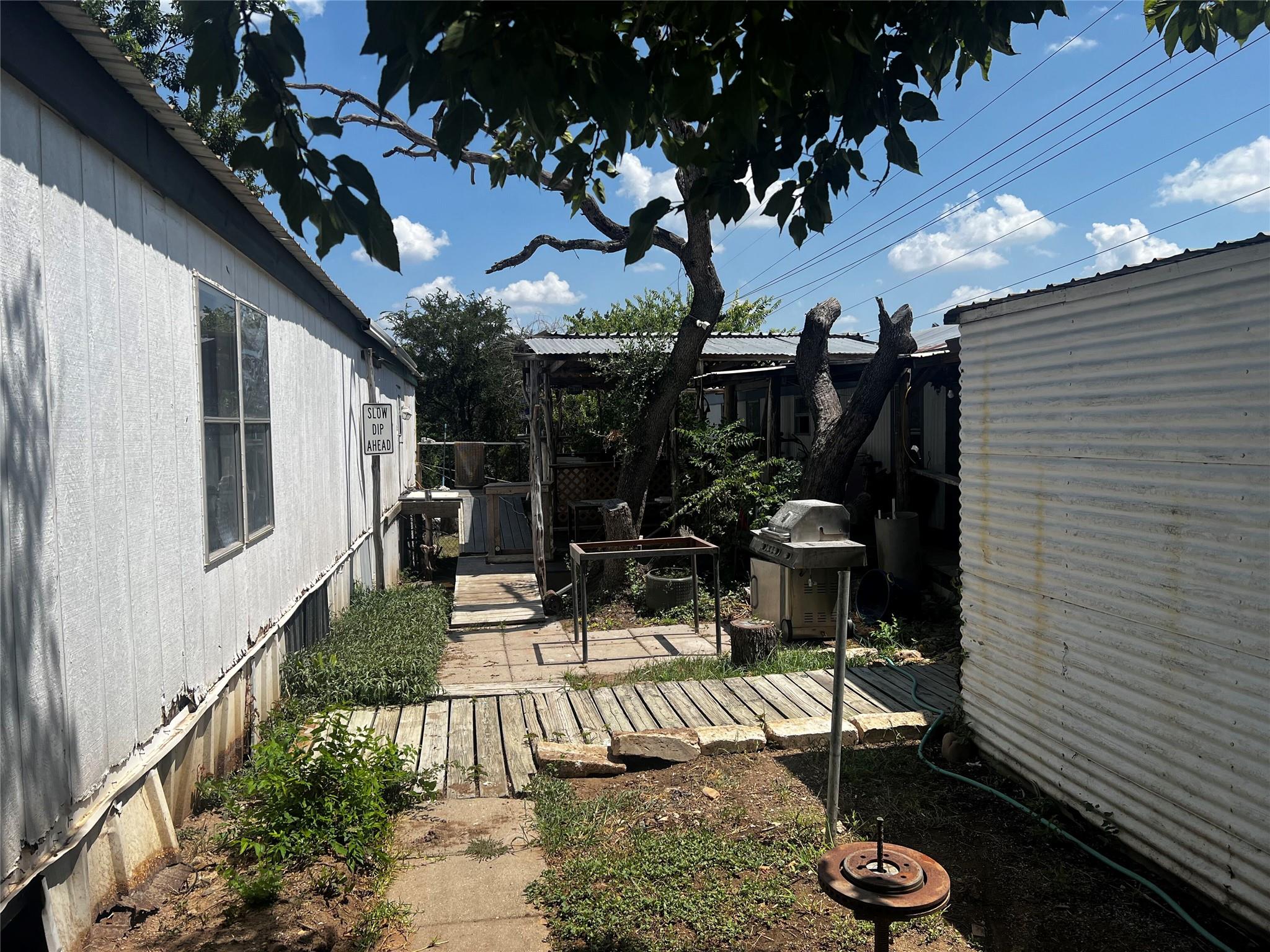 3rd image of 7107 Cowpoke Trl, Lago Vista, TX 78645 | MLS# 4418480