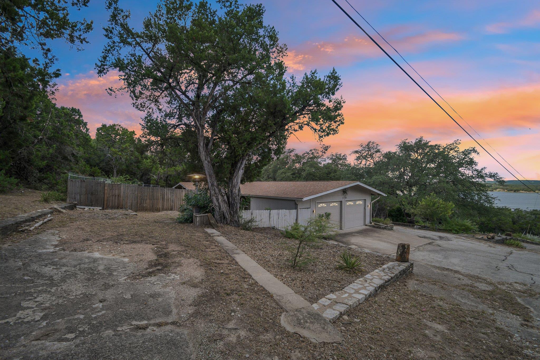 38th image of 21103 Dawn Dr, Lago Vista, TX 78645 | MLS# 4129896