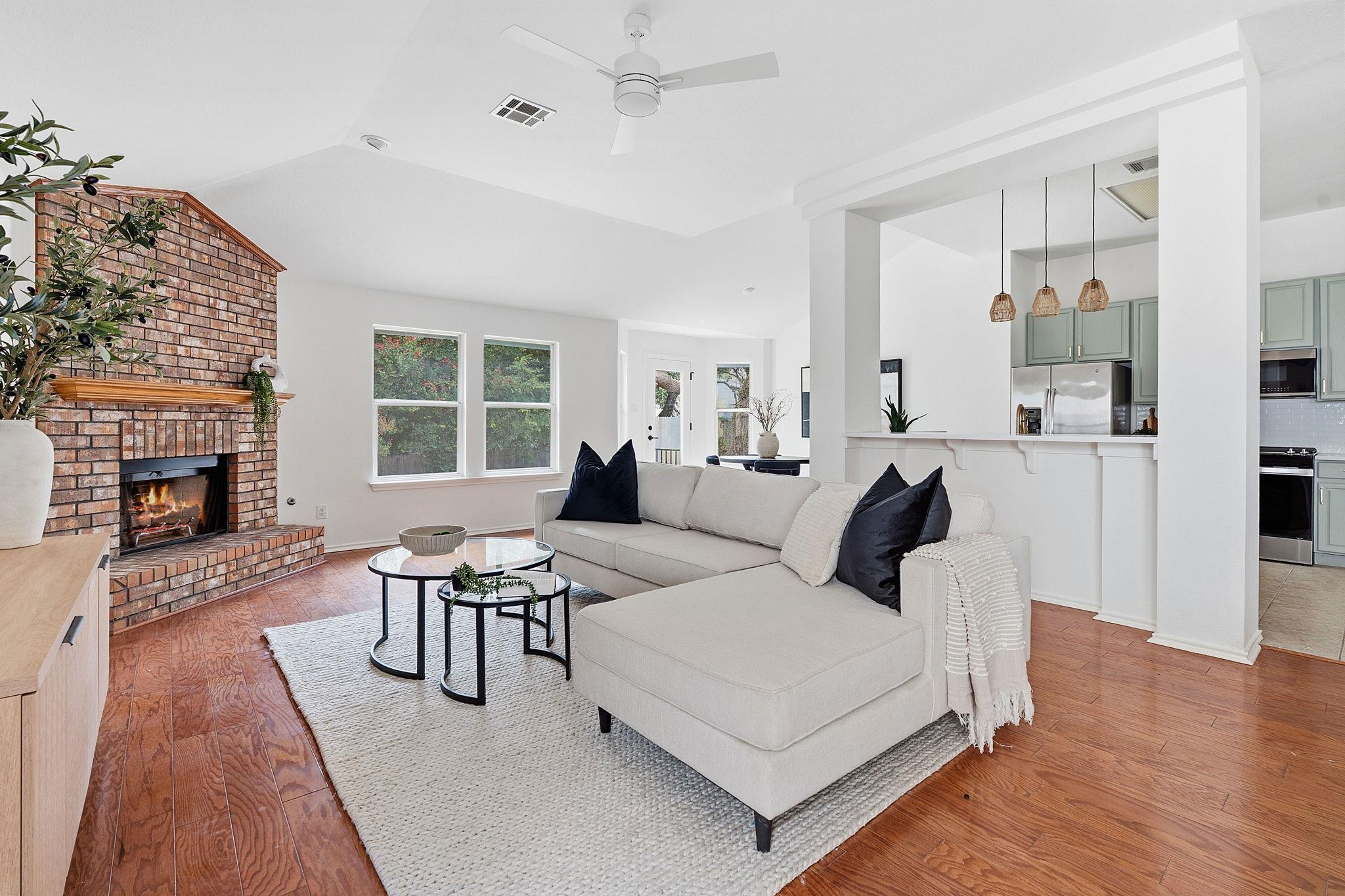 5th image of 7013 Wandering Oak Rd, Austin, TX 78749 | MLS# 4514493
