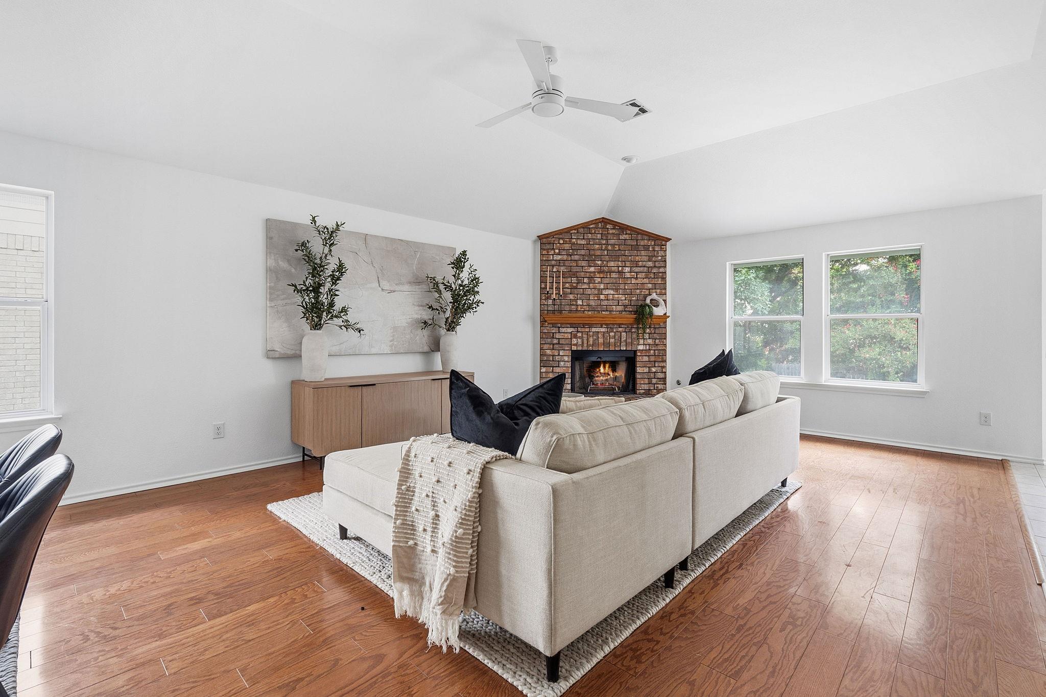 4th image of 7013 Wandering Oak Rd, Austin, TX 78749 | MLS# 4514493