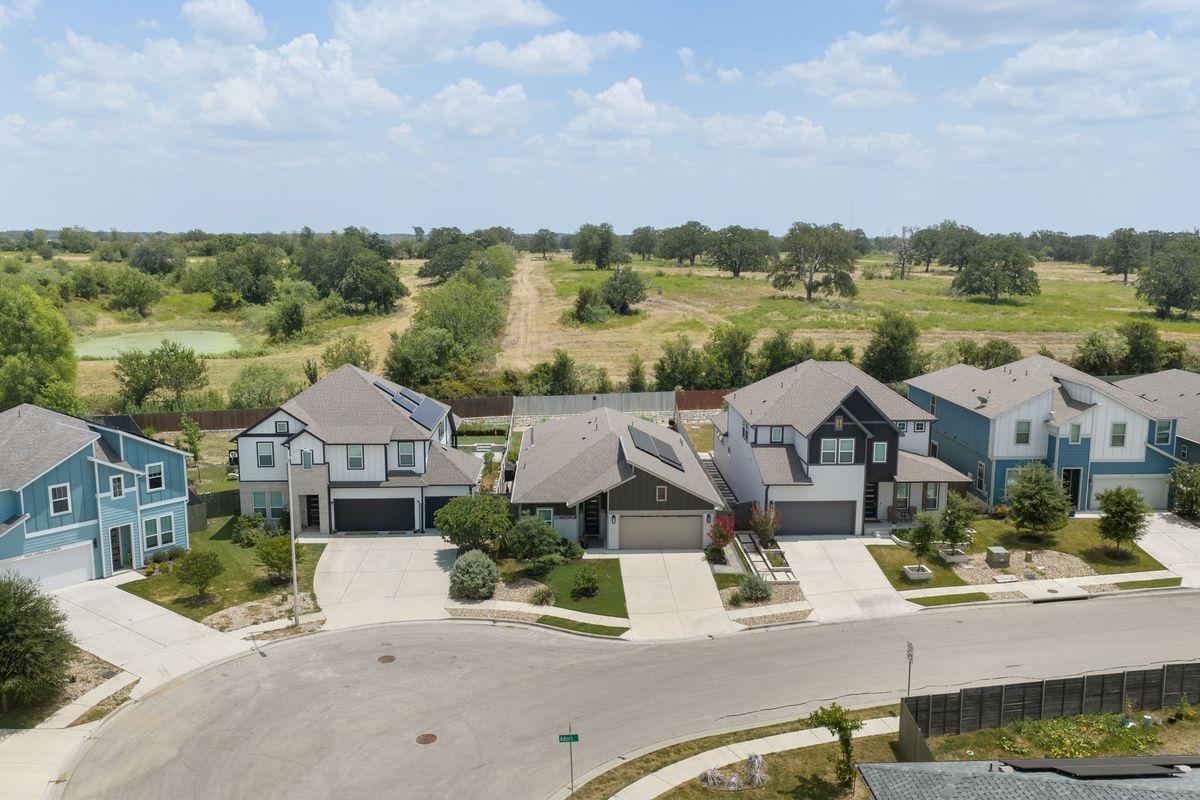 2nd image of 16705 Adoro Dr, Manor, TX 78653 | MLS# 2765947