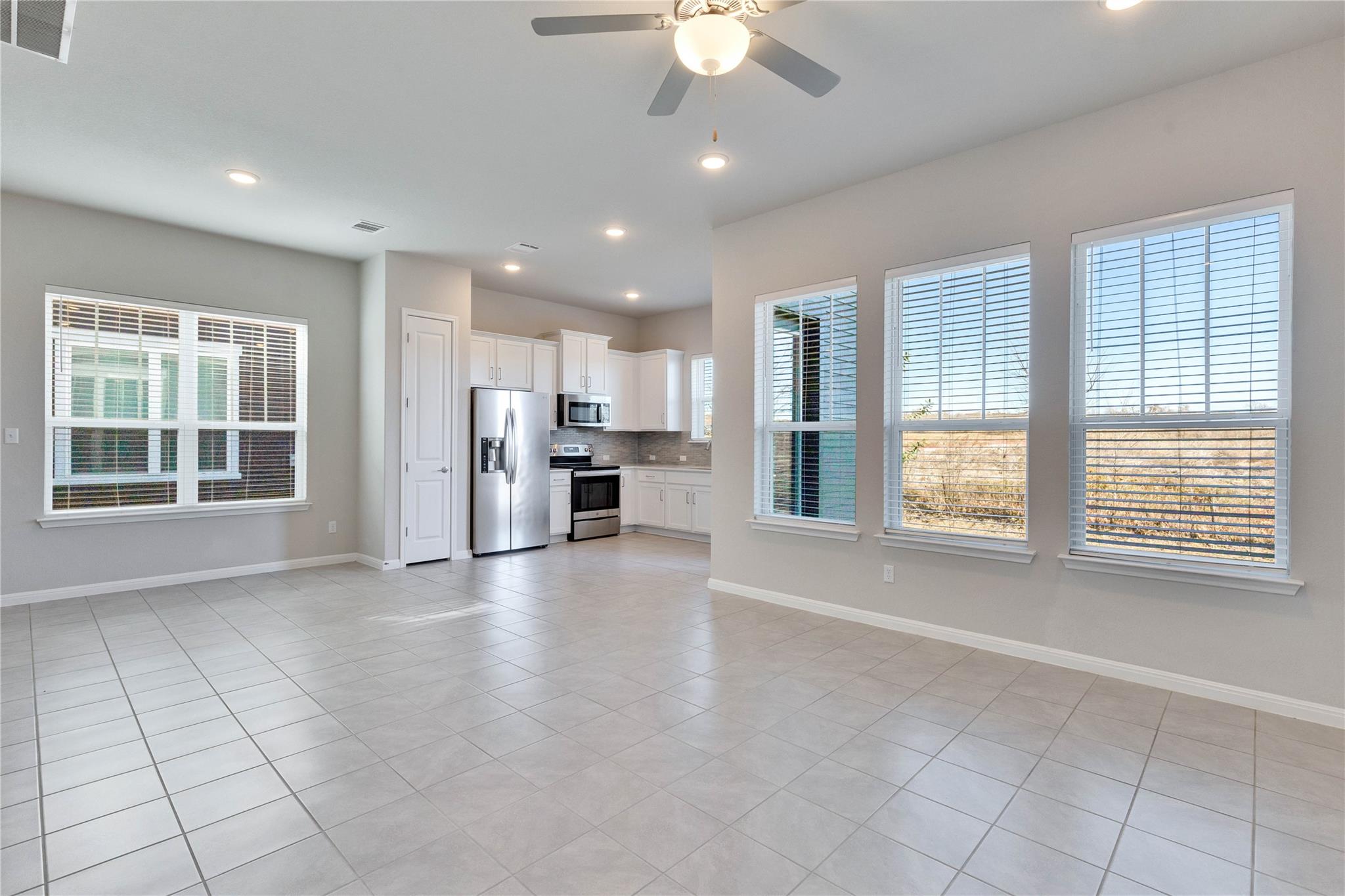 3rd image of 1015 Vista View Dr #502, Georgetown, TX 78626 | MLS# 6986372