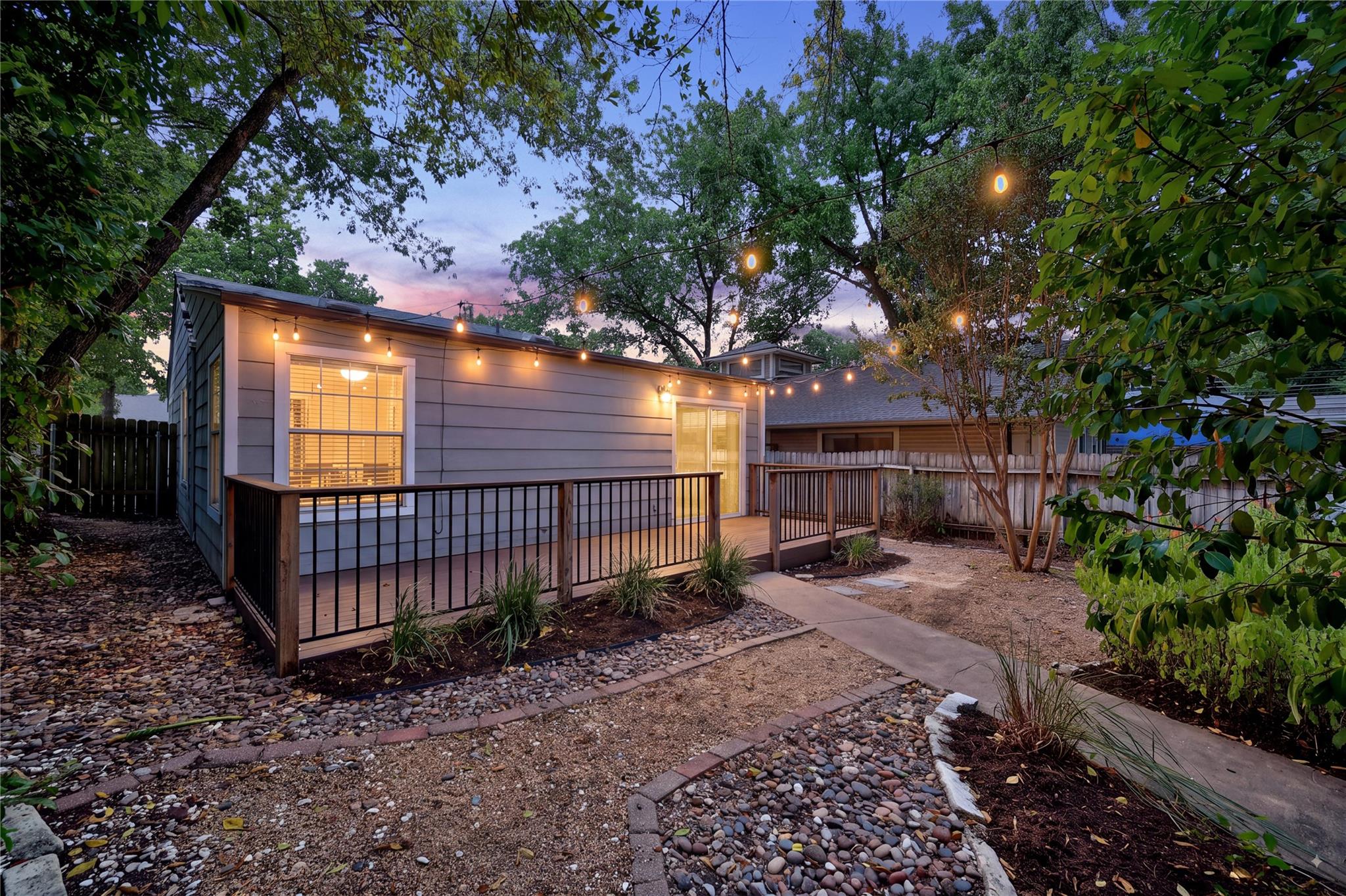 39th image of 708 Keasbey St, Austin, TX 78751 | MLS# 6125418