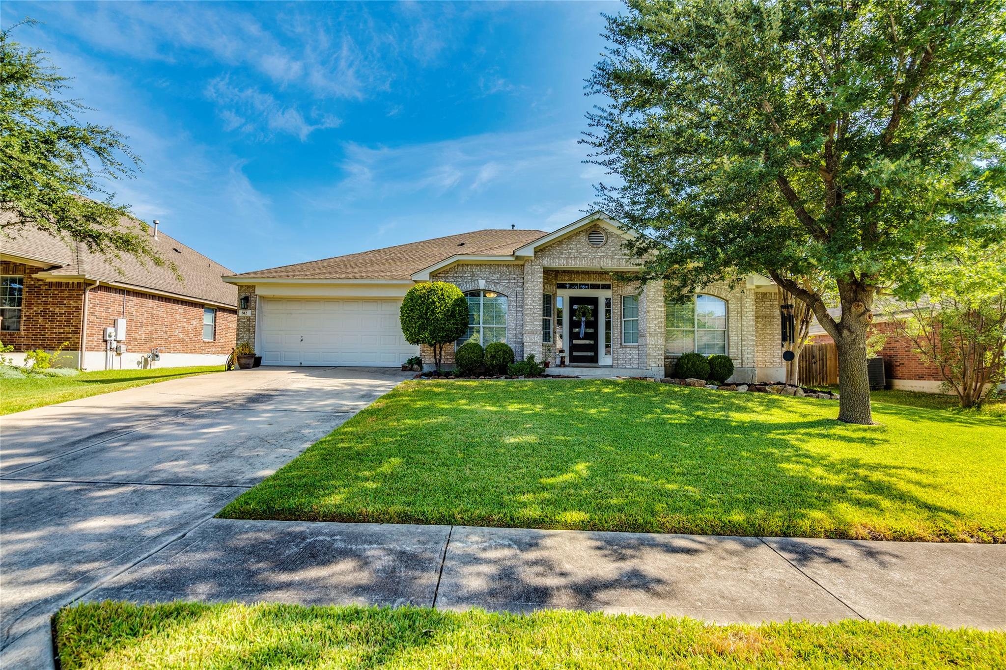 3rd image of 812 Dover Castle Ln, Pflugerville, TX 78660 | MLS# 1052535
