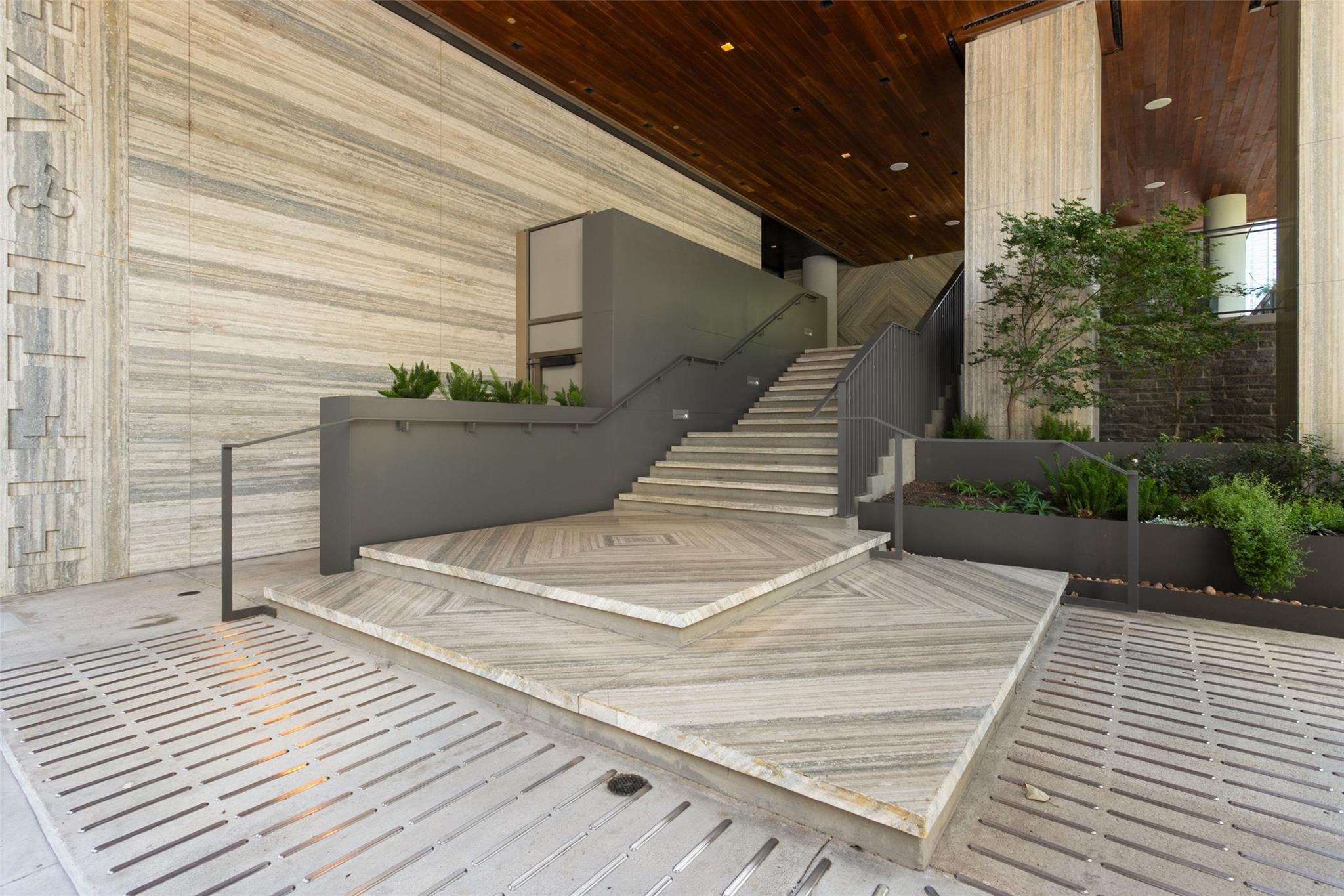 4th image of 501 West Ave #1304, Austin, TX 78701 | MLS# 9739442
