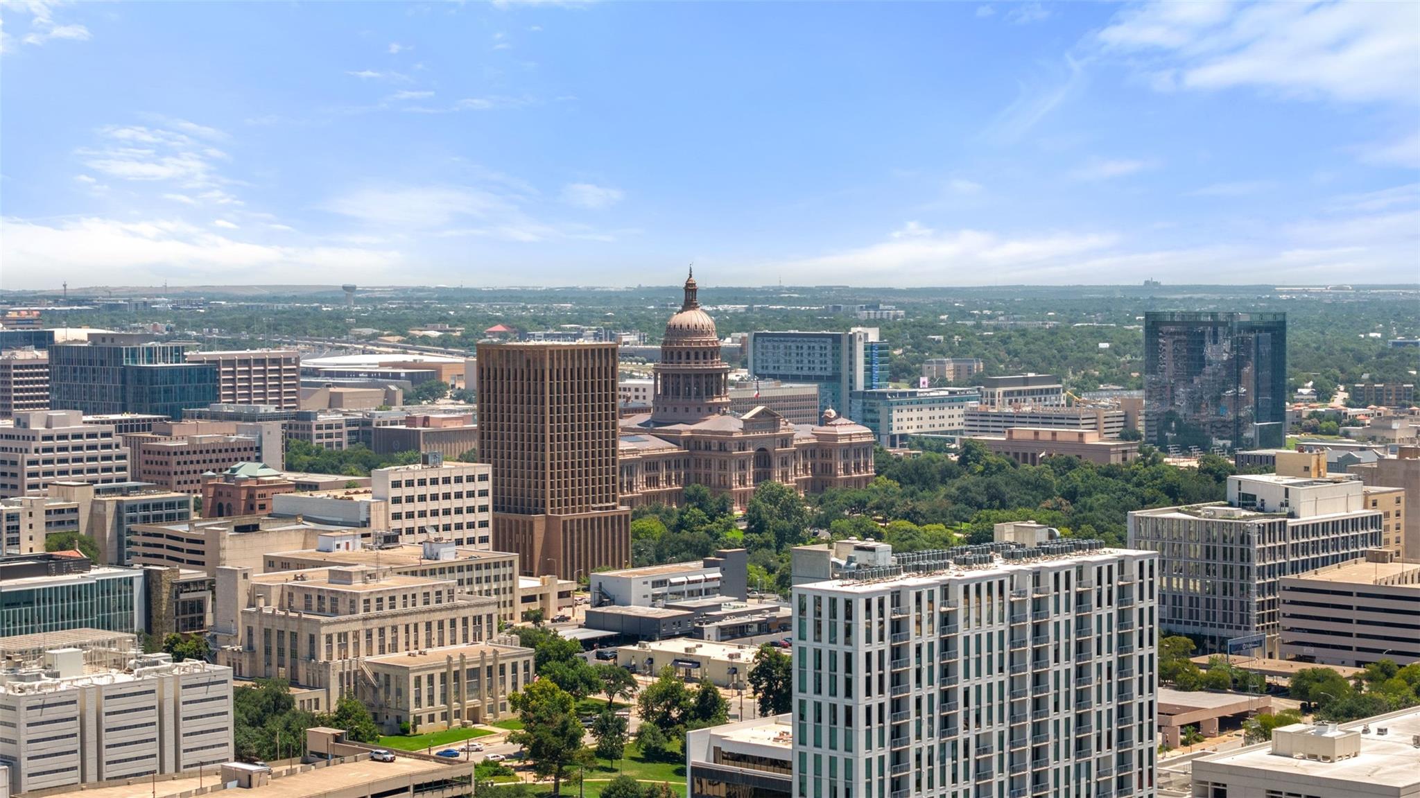 2nd image of 501 West Ave #1304, Austin, TX 78701 | MLS# 9739442