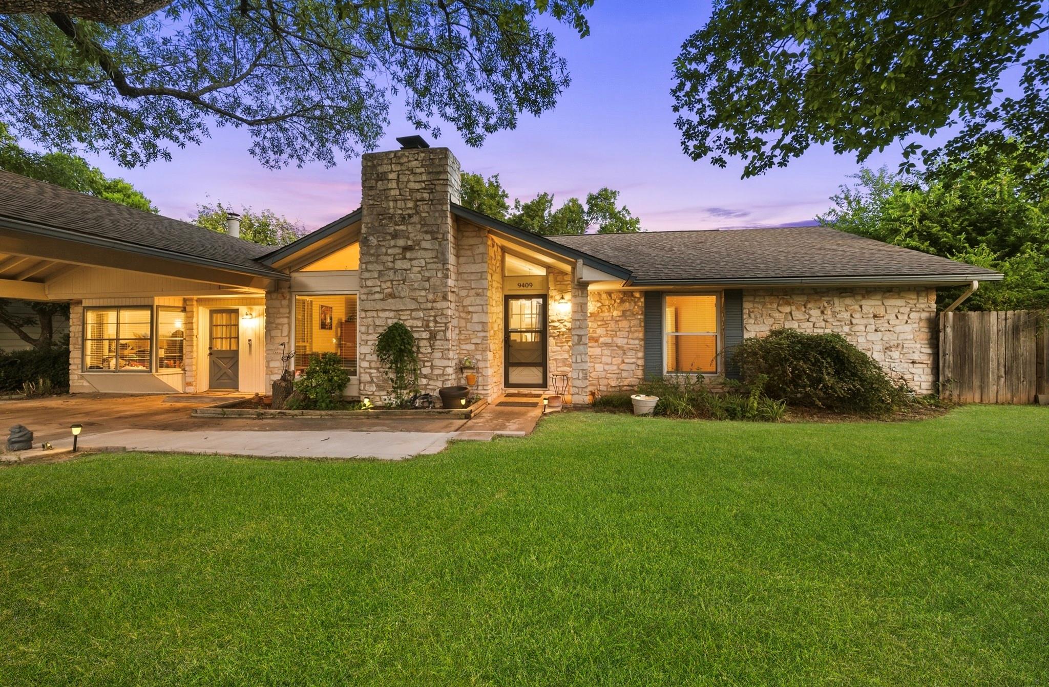 19th image of 9409 Braeburn Gln, Austin, TX 78729 | MLS# 1399628