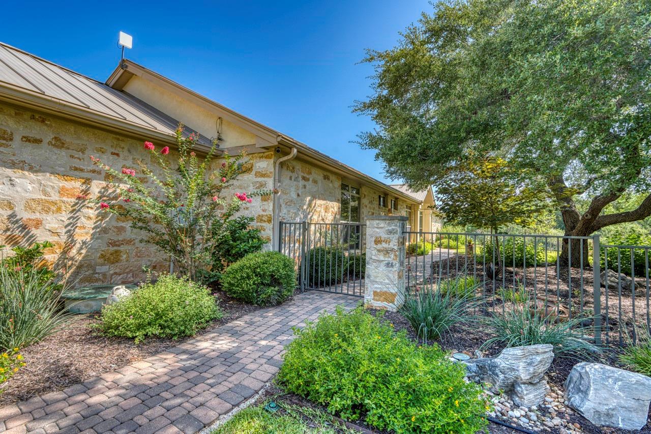 2nd image of 105 D Lachite, Horseshoe Bay, TX 78657 | MLS# 3229527