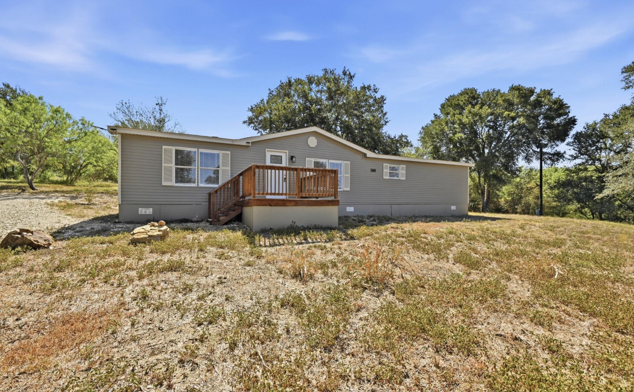 4th image of 871 Political Rd, Lockhart, TX 78644 | MLS# 6011080