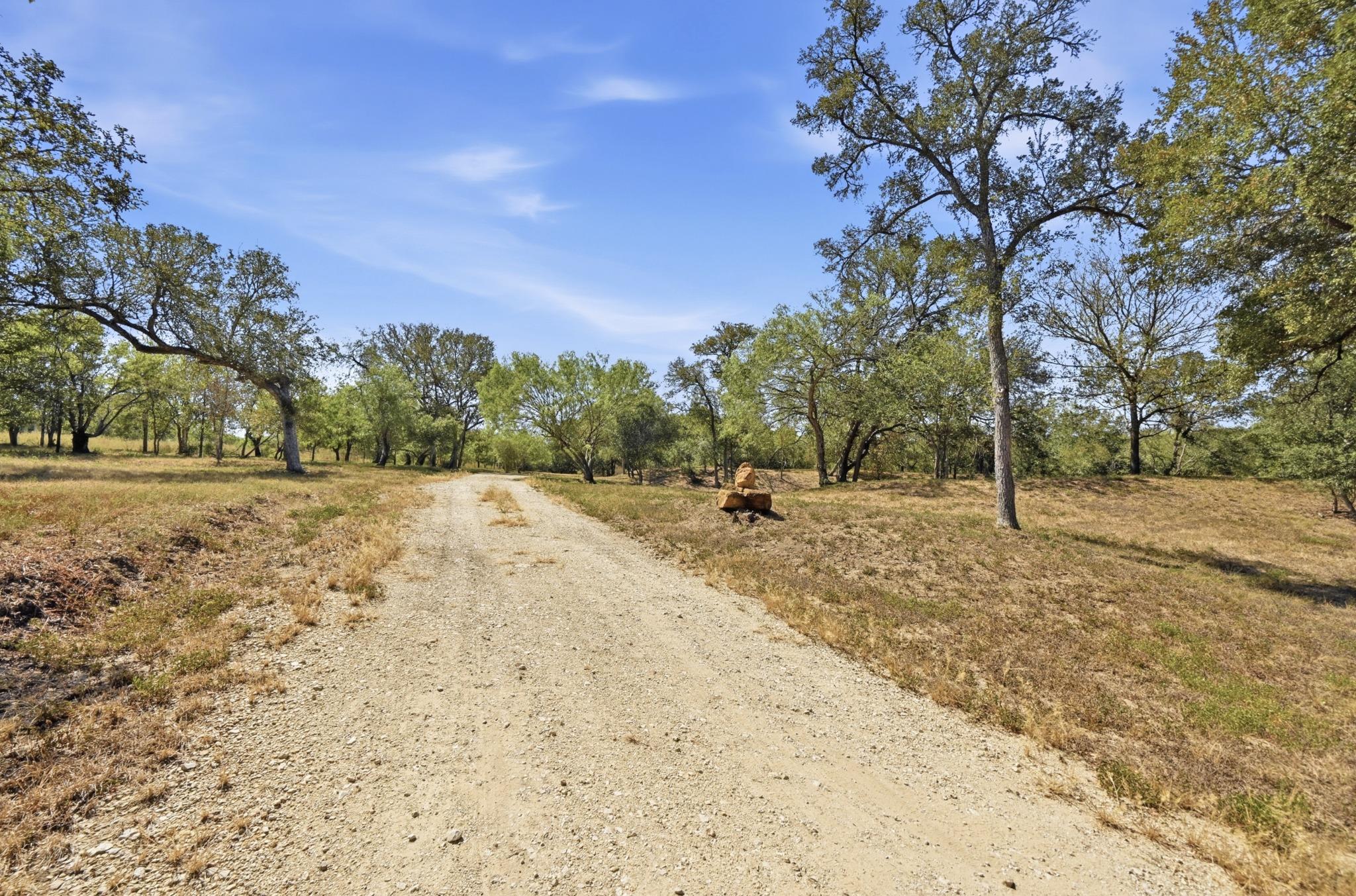 3rd image of 871 Political Rd, Lockhart, TX 78644 | MLS# 6011080