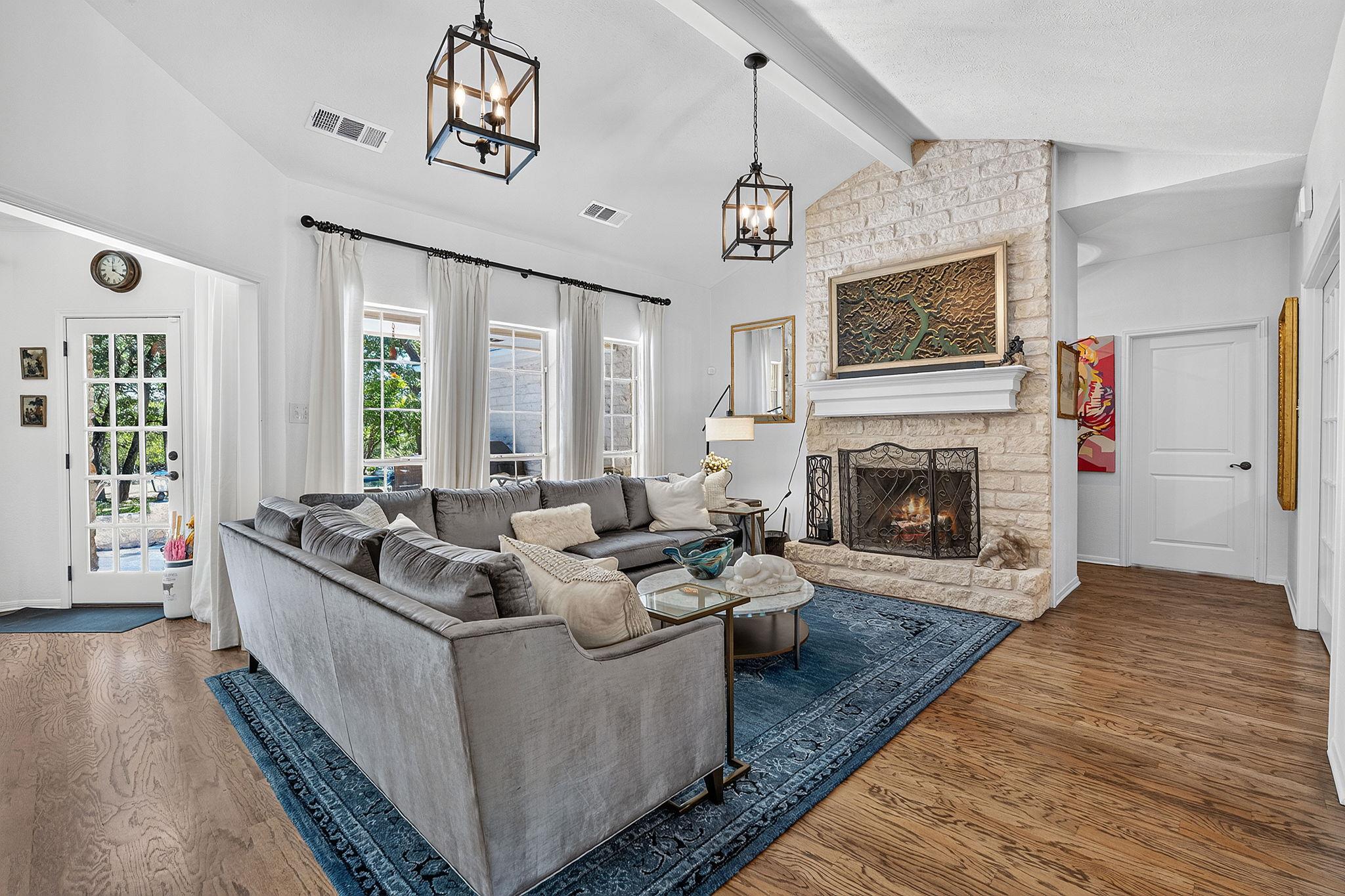 4th image of 262 E Ridgewood Rd, Georgetown, TX 78633 | MLS# 1817685
