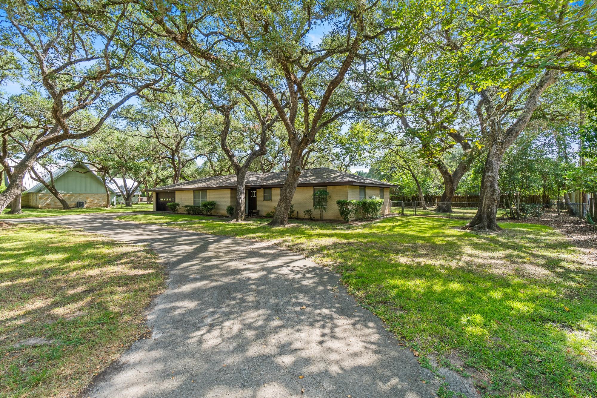 2nd image of 113 Krupka St, Columbus, TX 78934 | MLS# 4548364
