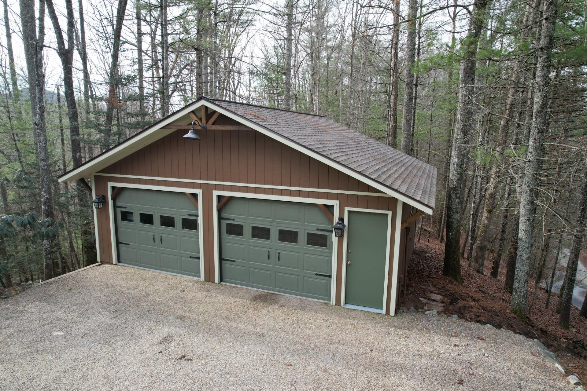 Homes for sale in Flat Rock, NC | 188 Turtle Rock Hwy, Flat Rock, NC 28731 | MLS# 4002672