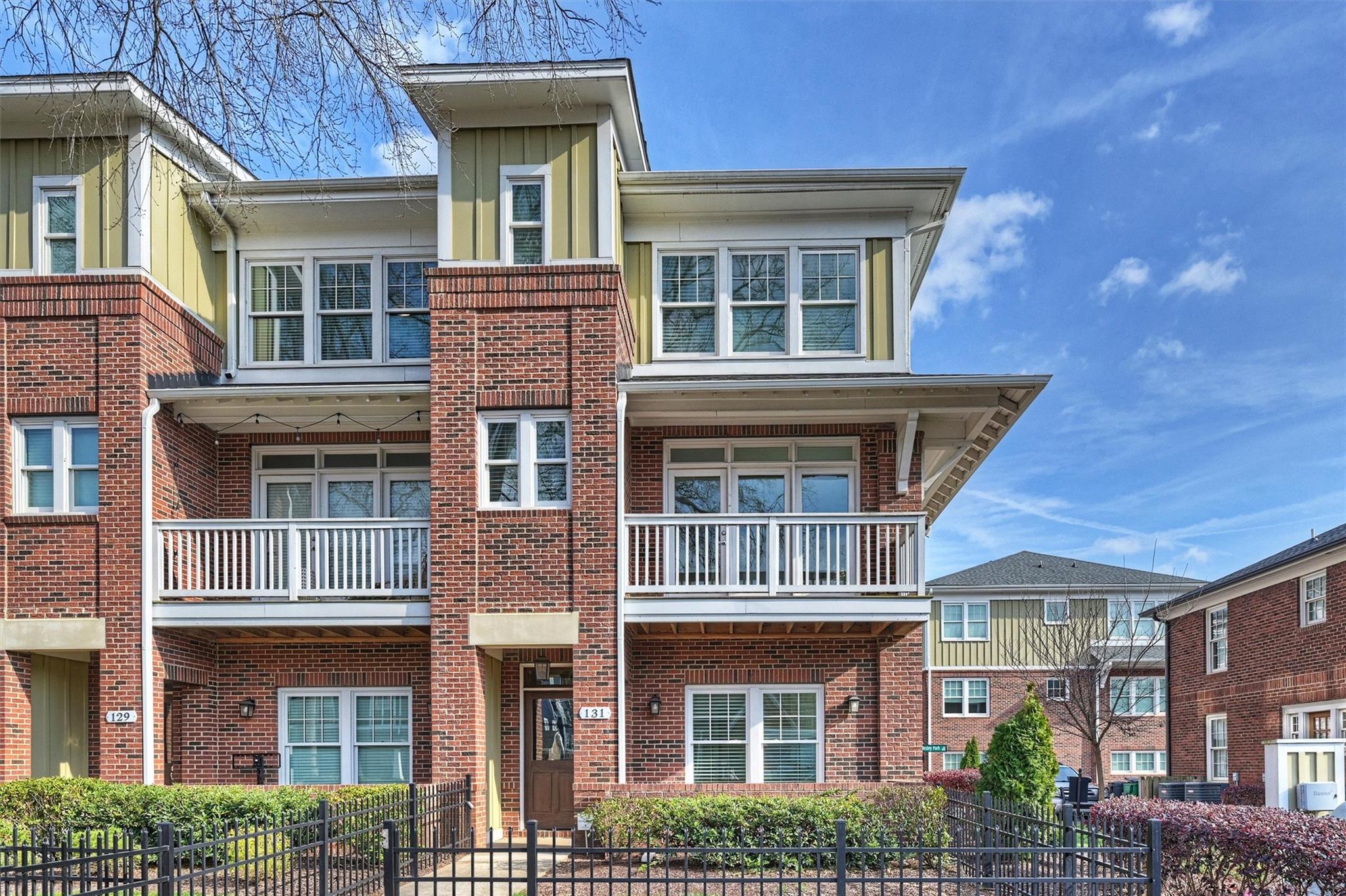 3rd image of 131 Grandin Rd, Charlotte, NC 28208 | MLS# 4007053