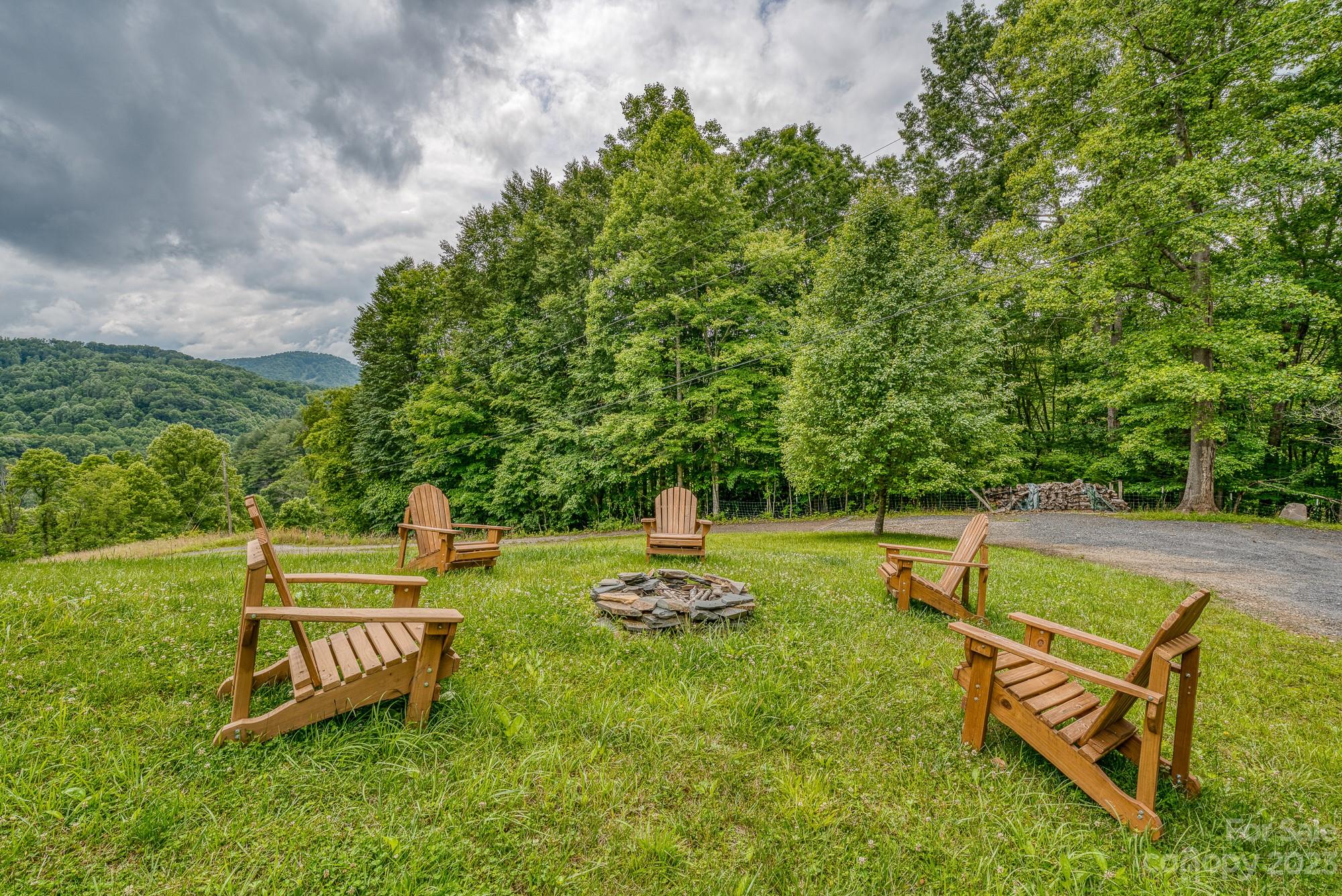 Photo 2 of Single Family Residence at 515 Raccoon Branch Rd, Greenmountain, NC 28740 | MLS# 4042959 | | Sold on 2023-12-15