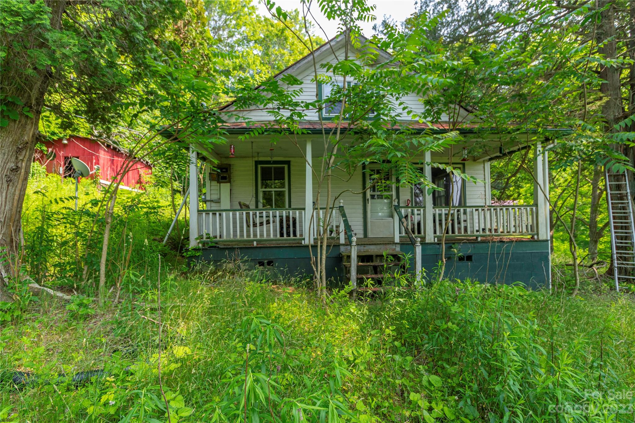 Homes for sale in Bakersville, NC | 407 Terrell Dr, Bakersville, NC 28705 | MLS# 4045167