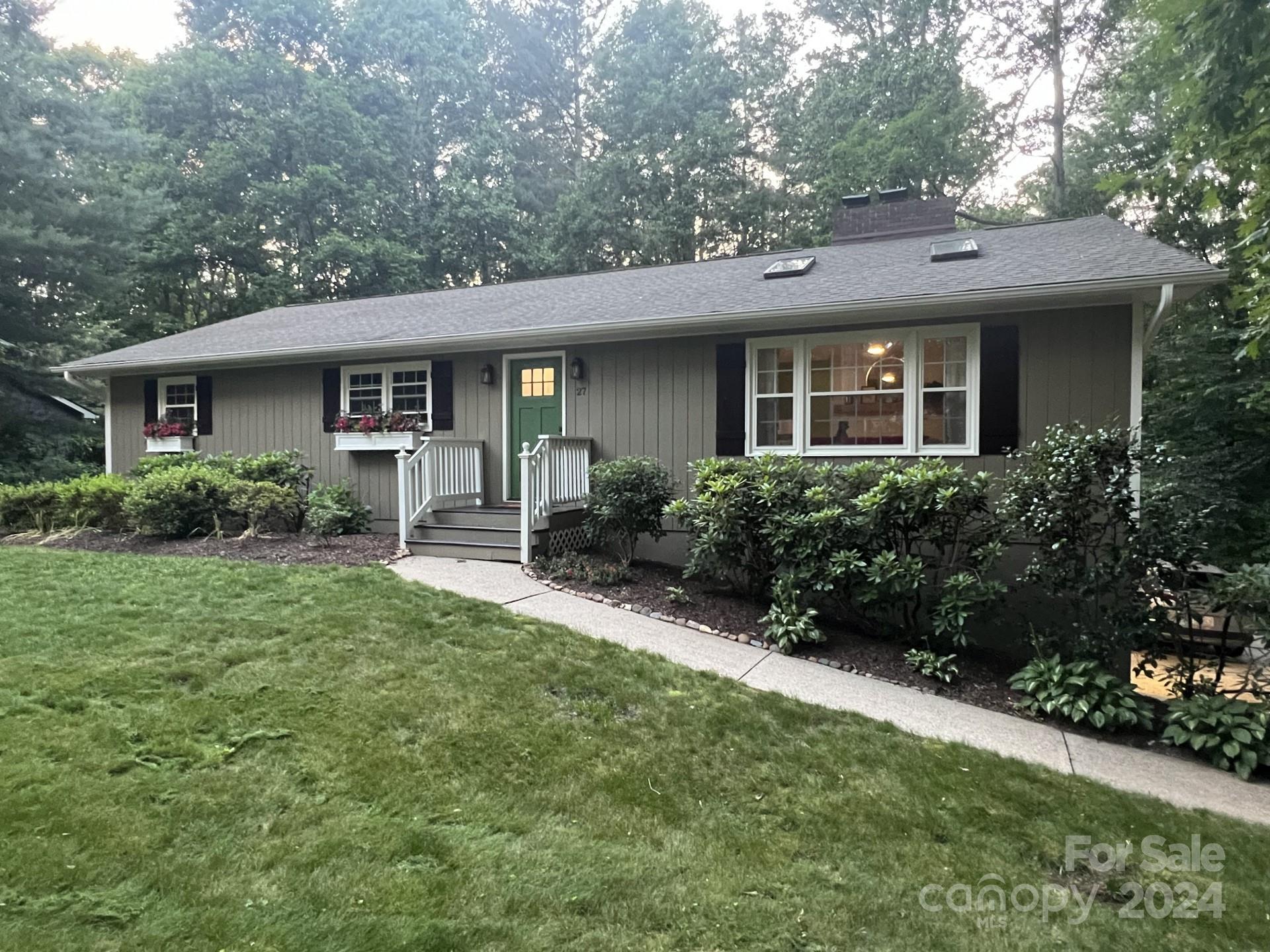 Homes for sale in Ayden, NC | 27 Turnberry Dr, Ayden, NC 28704 | MLS# 4145701