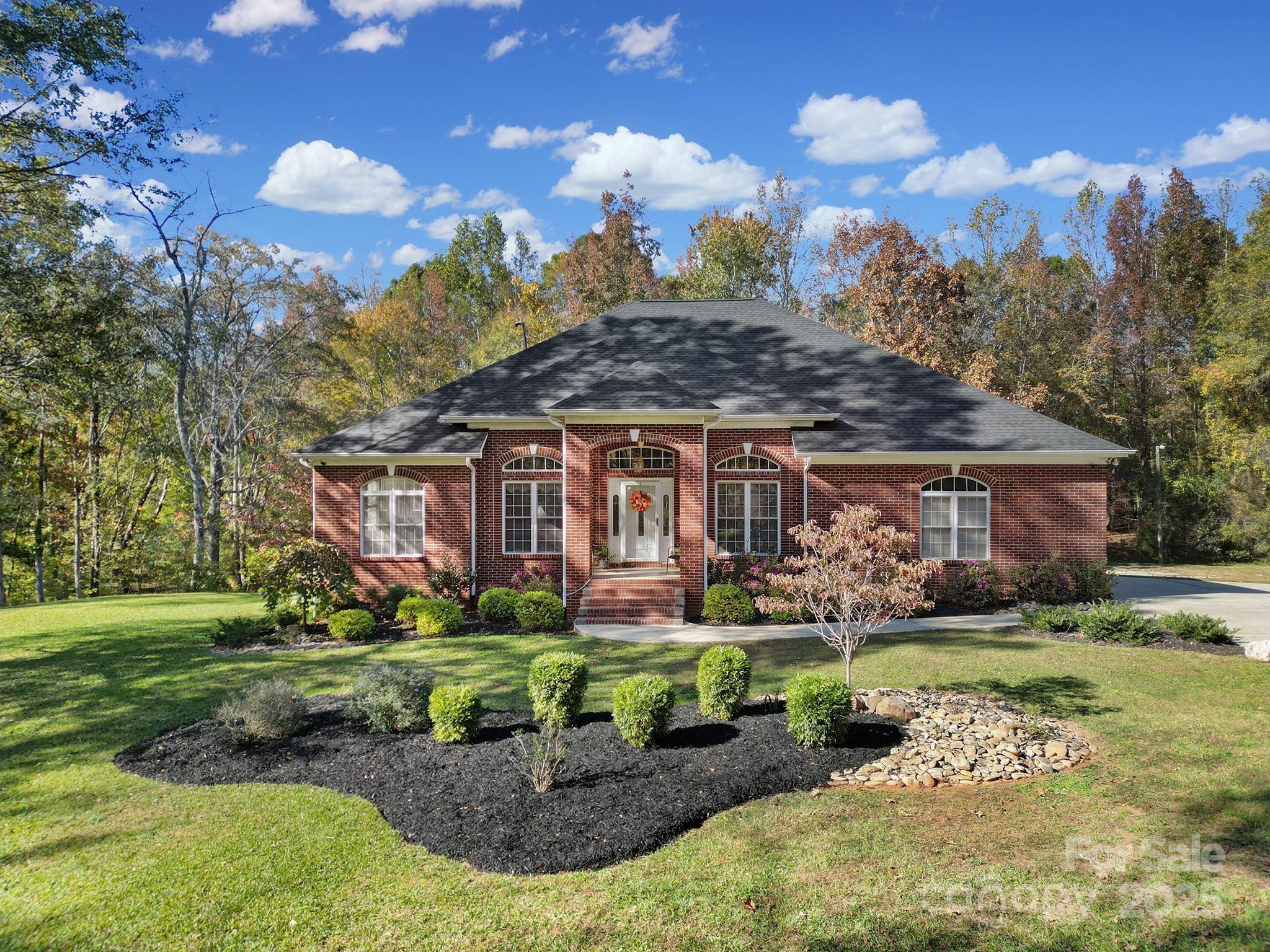 Homes for sale in Rock Hill, SC | 1567 Fayrene Rd, Rock Hill, SC 29732 | MLS# 4191422
