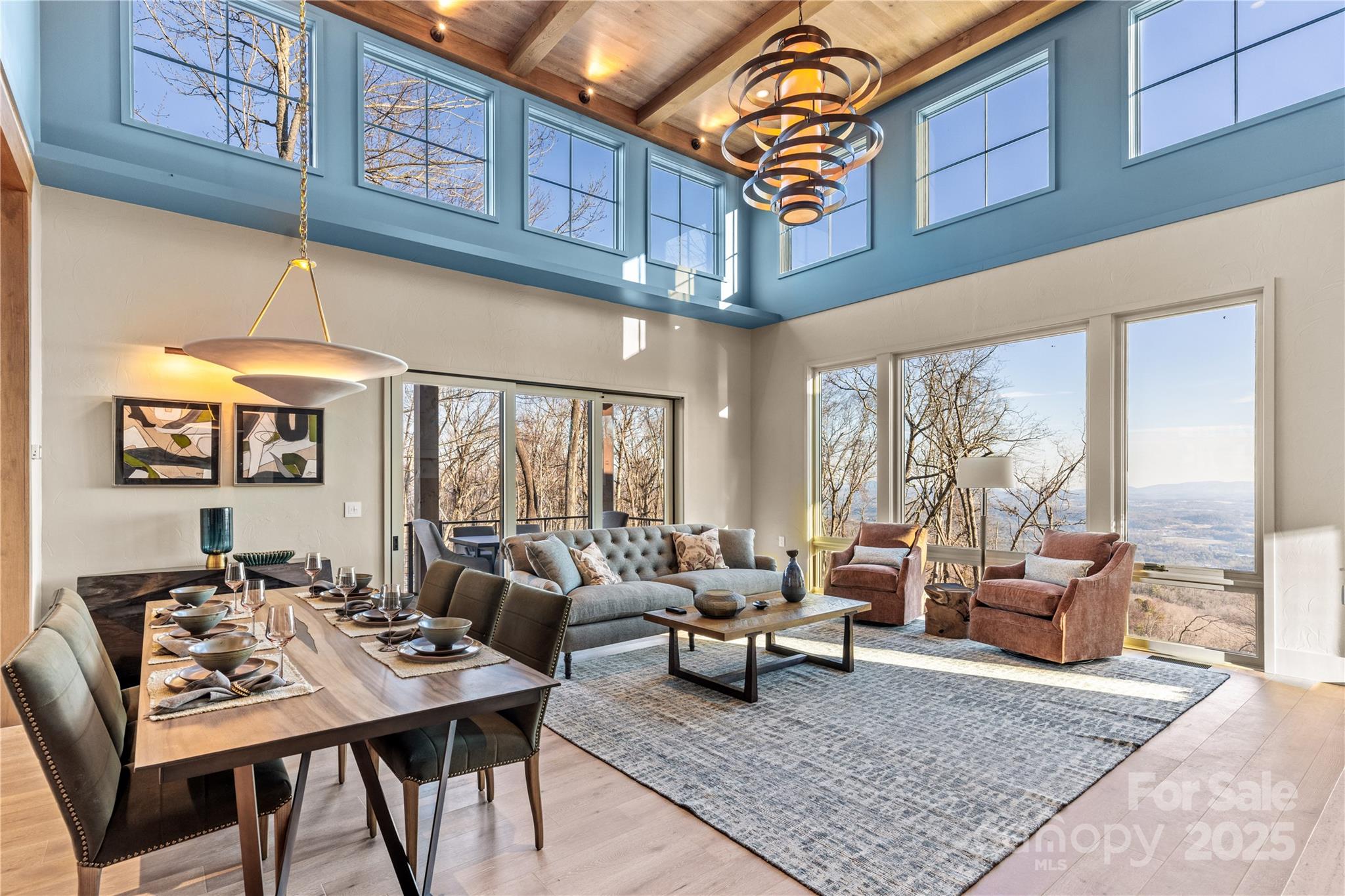 Homes for sale in Hendersonville, NC | 432 E Garden Trl, Hendersonville, NC 28792 | MLS# 4217573