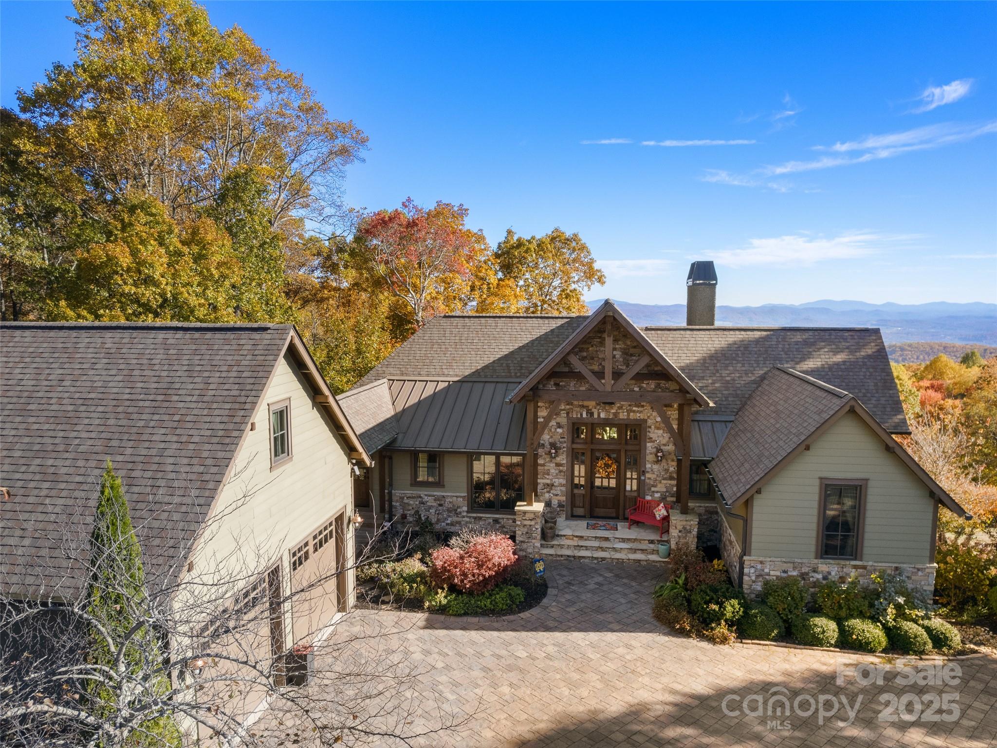Homes for sale in Hendersonville, NC | 84 Meadow Top Ln, Hendersonville, NC 28792 | MLS# 4220850