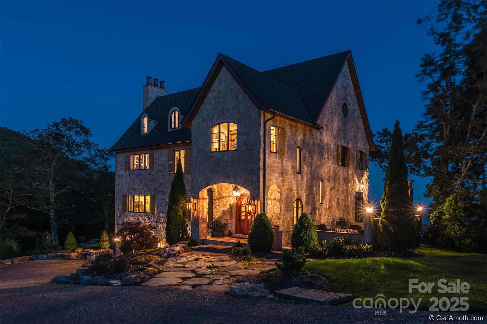 Homes for sale in Hendersonville, NC | 278 Snow Ridge Dr, Hendersonville, NC 28792 | MLS# 4221130