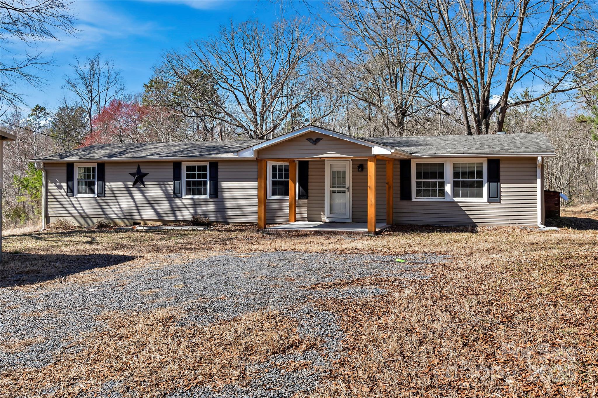 Homes for sale in East Bend, NC | 2729 Hampton Ln, East Bend, NC 27018 | MLS# 4228741