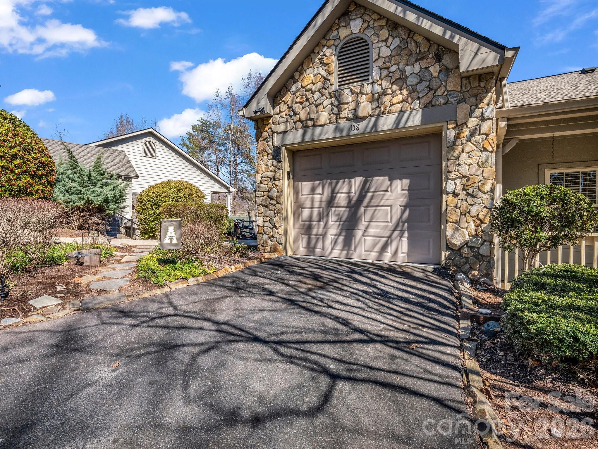 3rd image of 158 Stonecrest Ct, Lake Lure, NC 28746 | MLS# 4230404