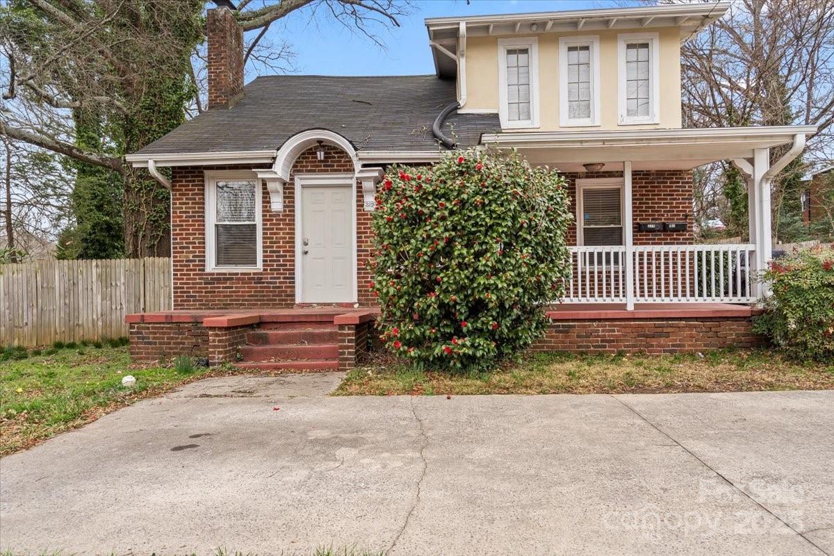Homes for sale in Statesville, NC | 322 Salisbury Rd, Statesville, NC 28677 | MLS# 4234323