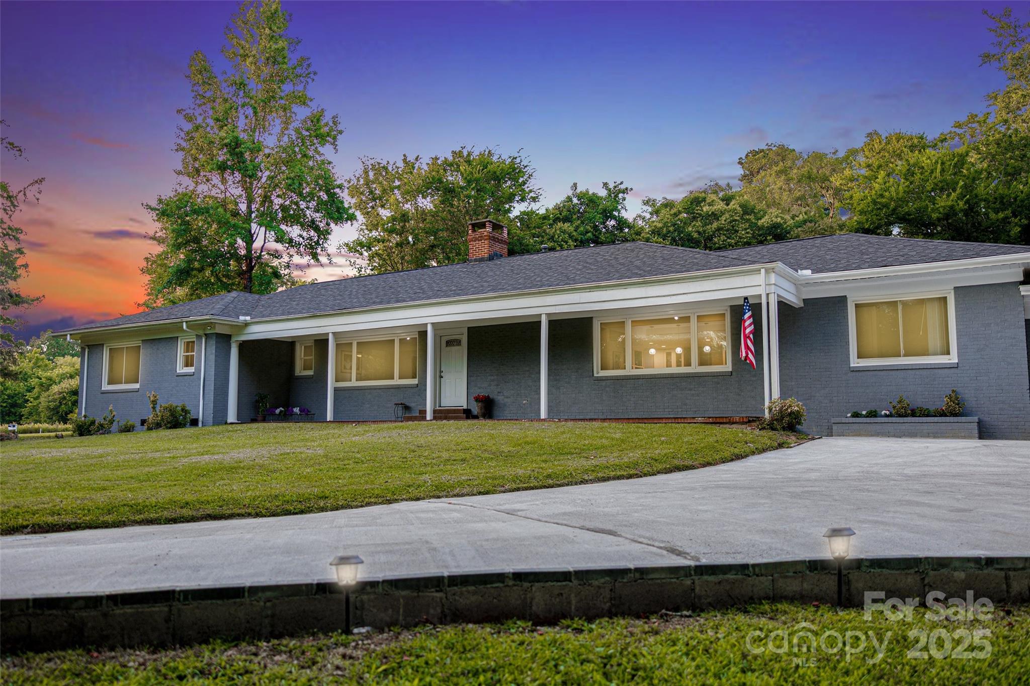 Homes for sale in Rock Hill, SC | 421 Lakeside Dr, Rock Hill, SC 29730 | MLS# 4237195