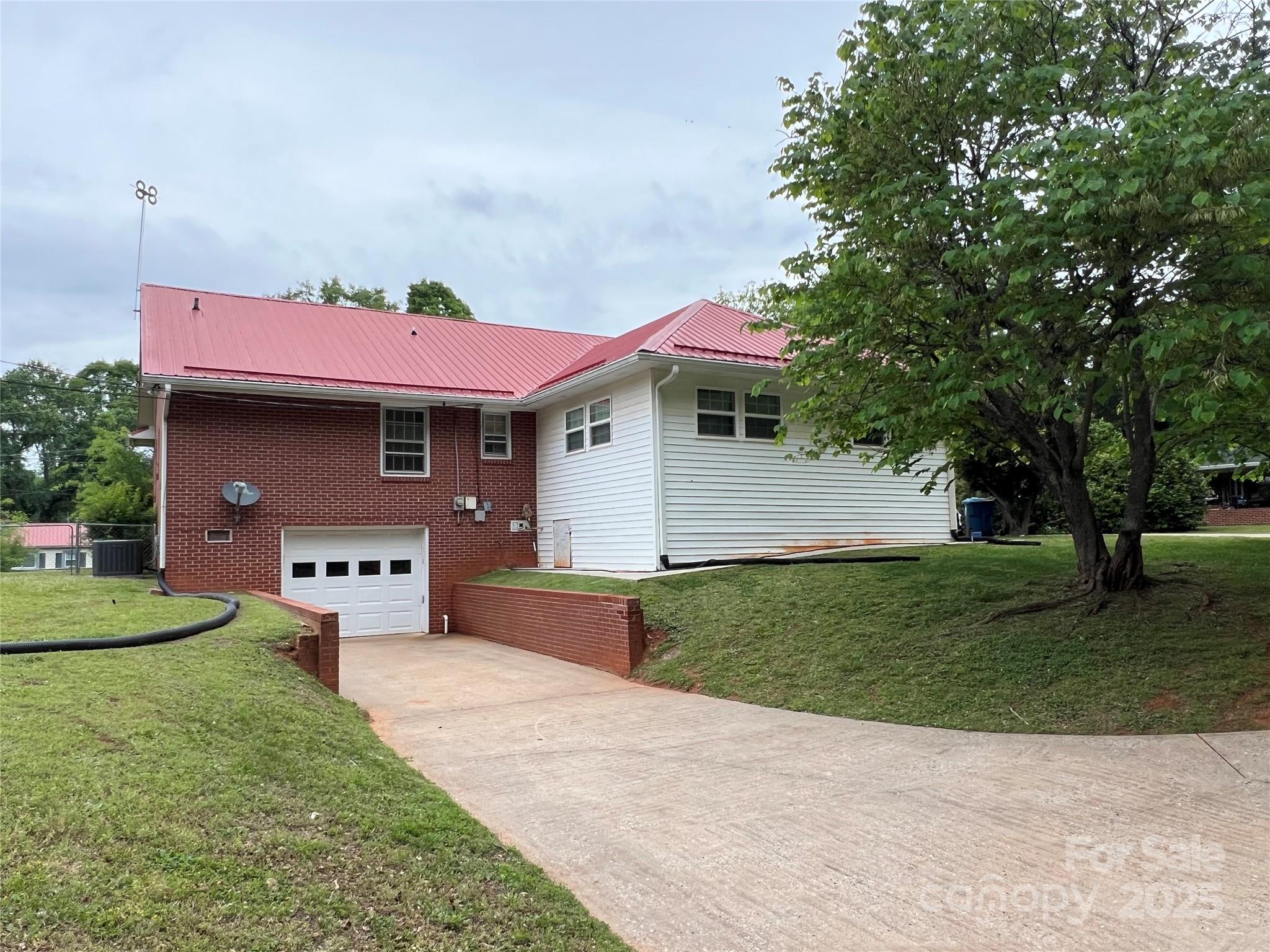 Homes for sale in Forest City, NC | 179 Sunnyside St, Forest City, NC 28043 | MLS# 4238466