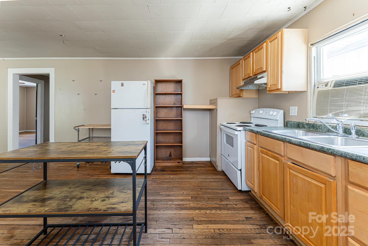 Homes for sale in Asheville, NC | 2 Evergreen Ave, Asheville, NC 28806 | MLS# 4239161