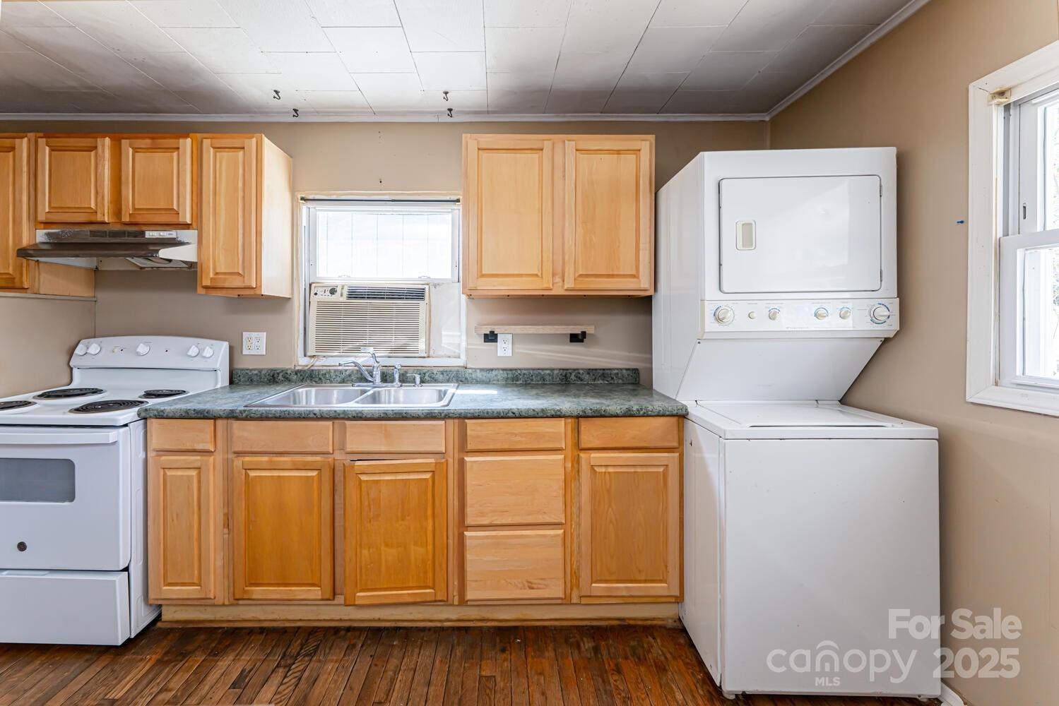 Homes for sale in Asheville, NC | 2 Evergreen Ave, Asheville, NC 28806 | MLS# 4239161