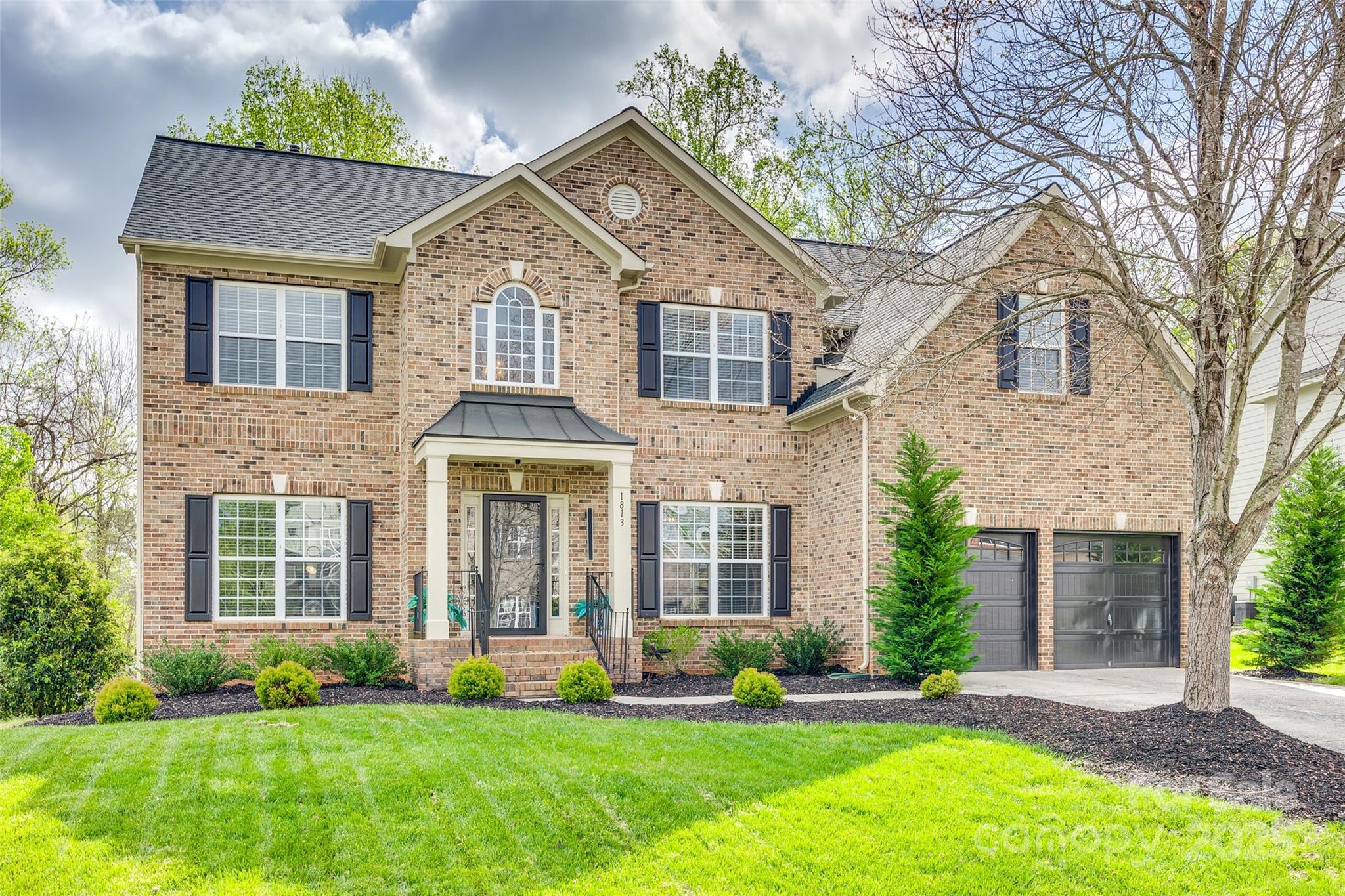 Homes for sale in Waxhaw, NC | 1813 Robbins Meadows Dr, Waxhaw, NC 28173 | MLS# 4242348