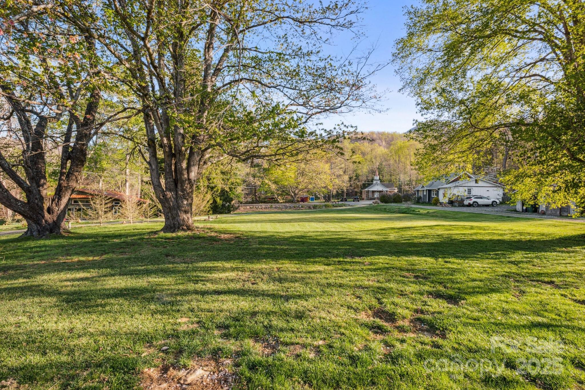 Homes for sale in Weaverville, NC | 15 Curly Willow Ln, Weaverville, NC 28787 | MLS# 4246546