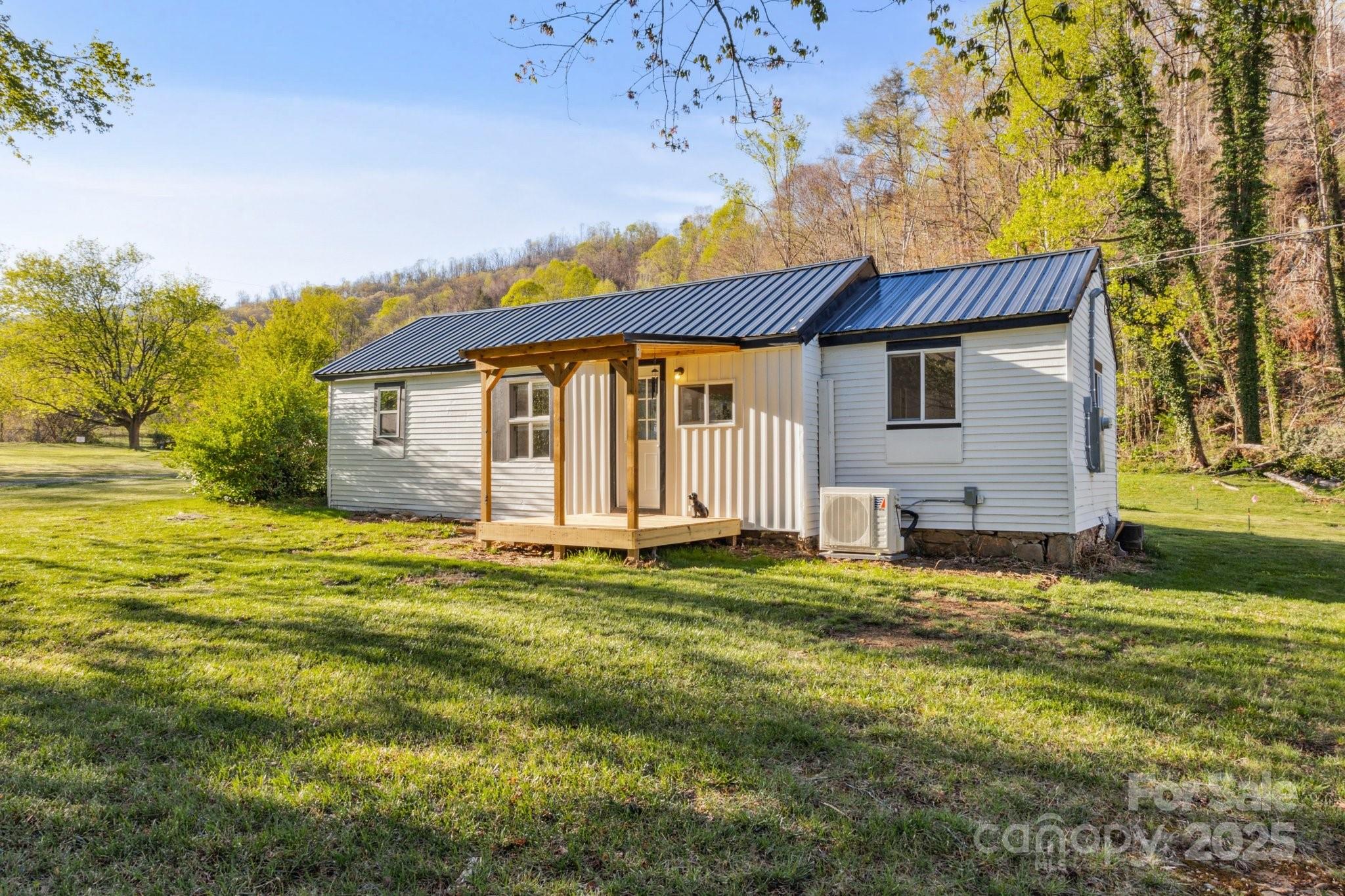 Homes for sale in Weaverville, NC | 15 Curly Willow Ln, Weaverville, NC 28787 | MLS# 4246546