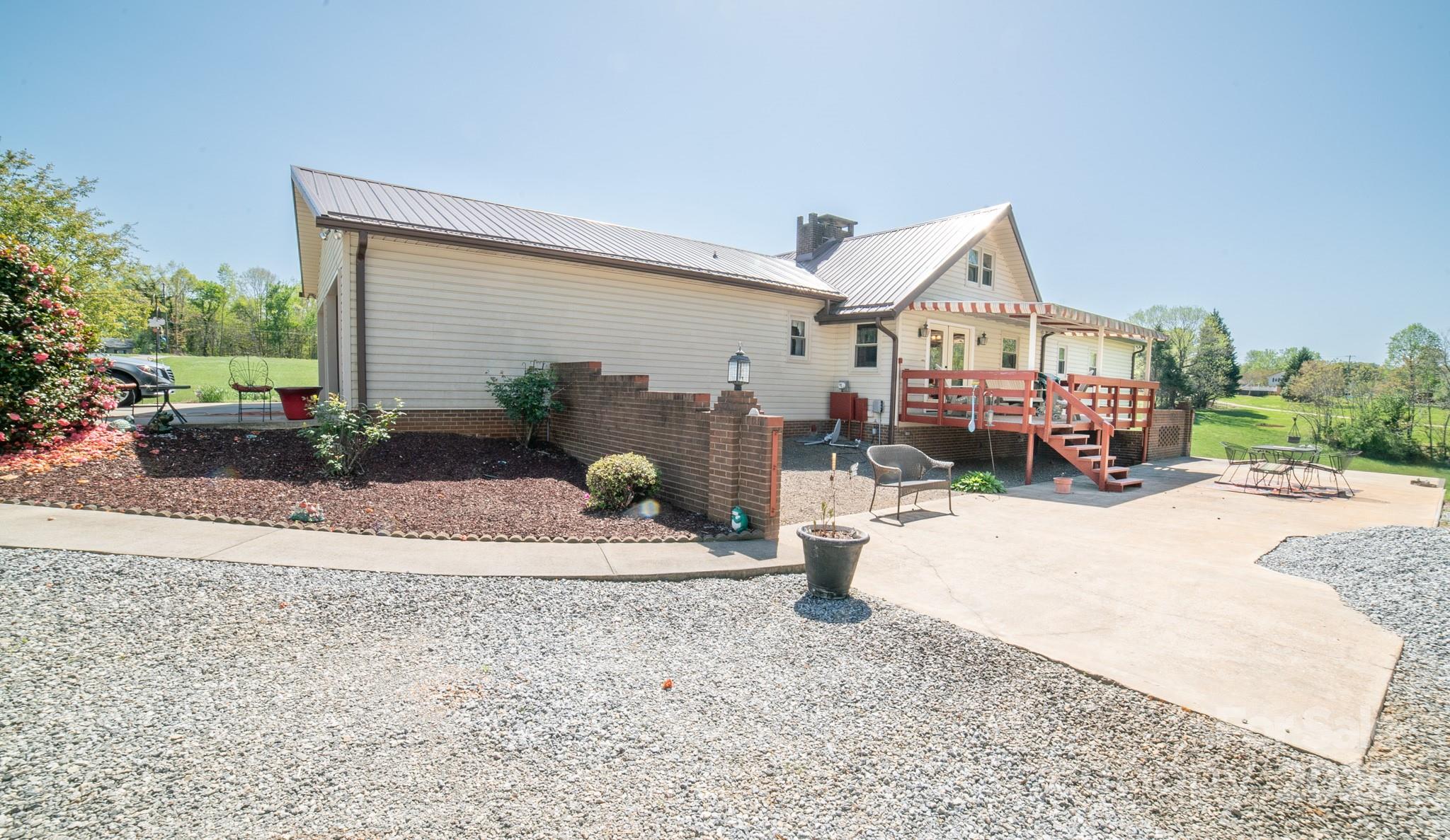 Homes for sale in Hudson, NC | 1368 Cajah Mountain Rd, Hudson, NC 28638 | MLS# 4248732