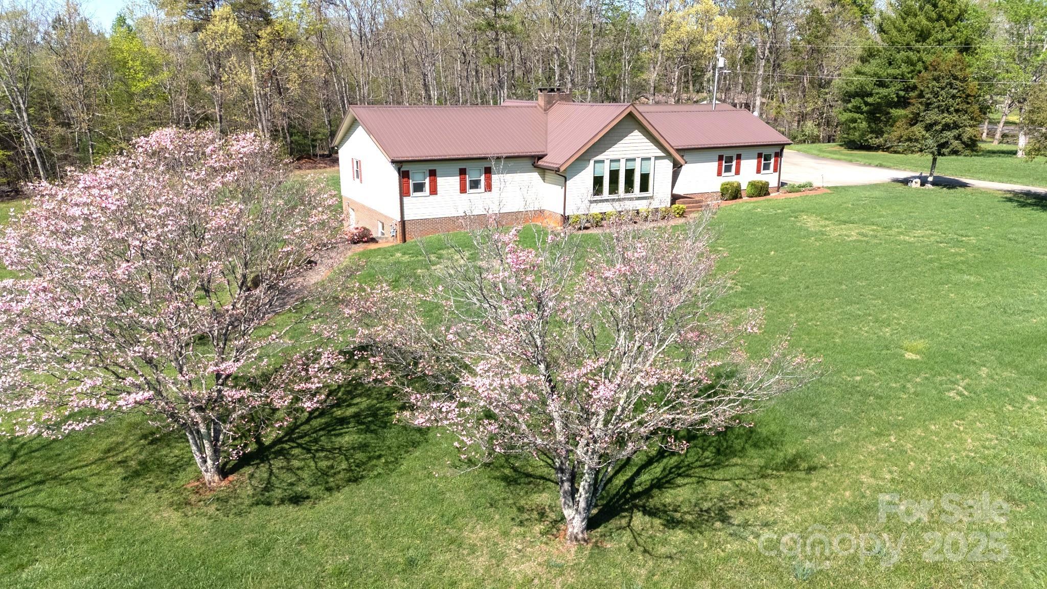 Homes for sale in Hudson, NC | 1368 Cajah Mountain Rd, Hudson, NC 28638 | MLS# 4248732