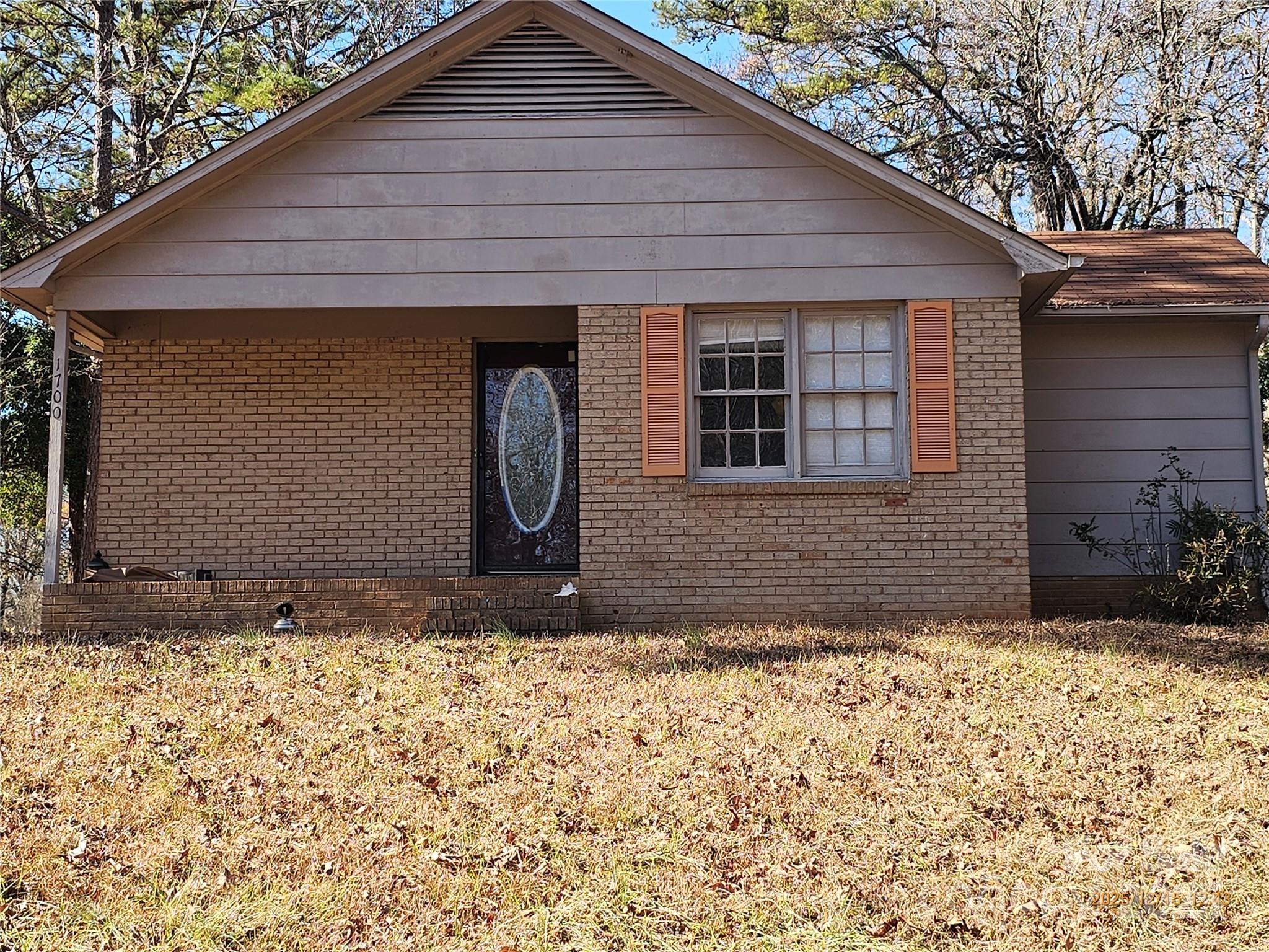 Homes for sale in Charlotte, NC | 1700 Old Towne Ct, Charlotte, NC 28217 | MLS# 4255243