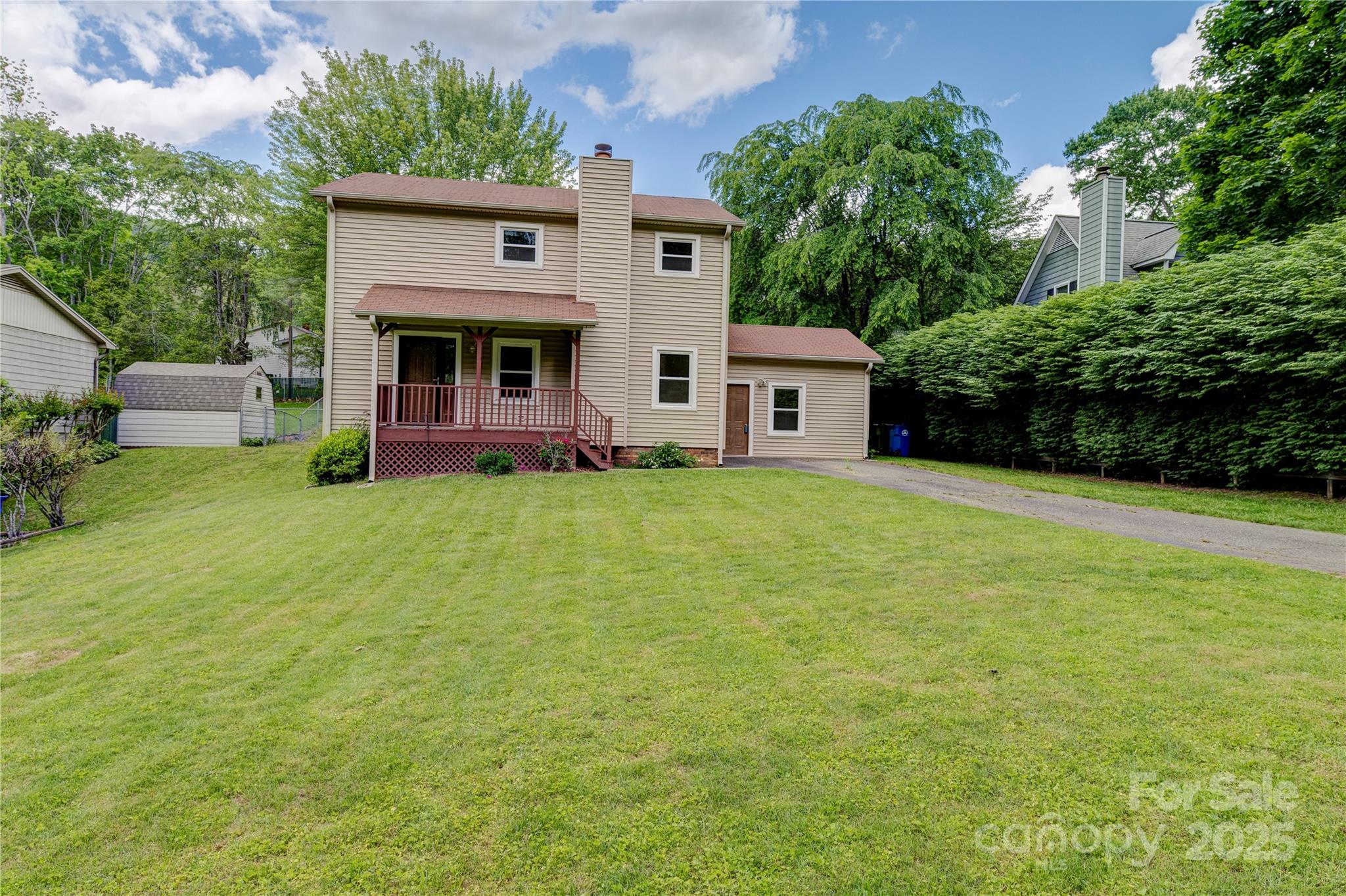 Homes for sale in Asheville, NC | 6 Stephanie Ln, Asheville, NC 28805 | MLS# 4258540